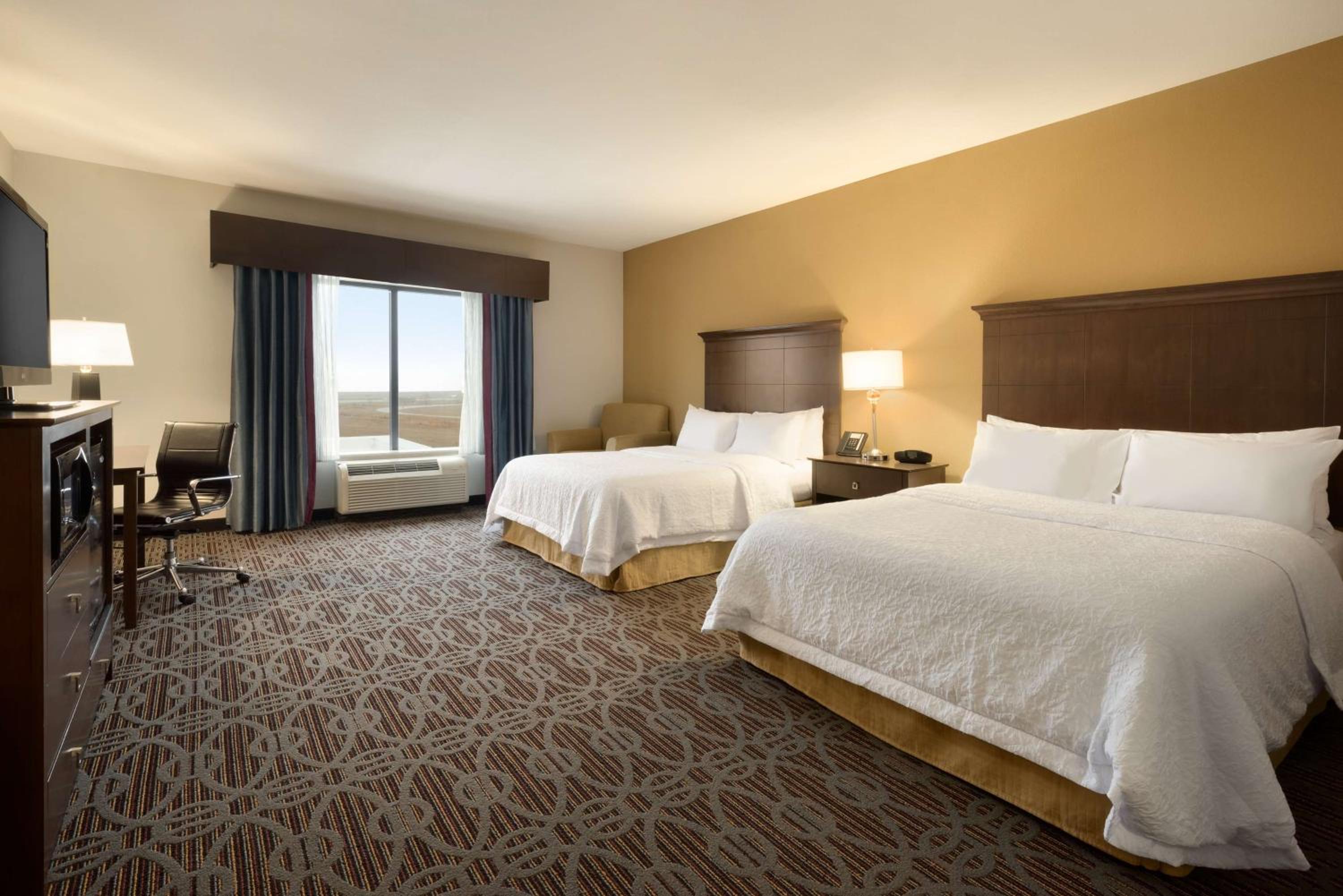 Queen Room with Two Queen Beds - Mobility and Hearing Access/Non-Smoking - Photo 1