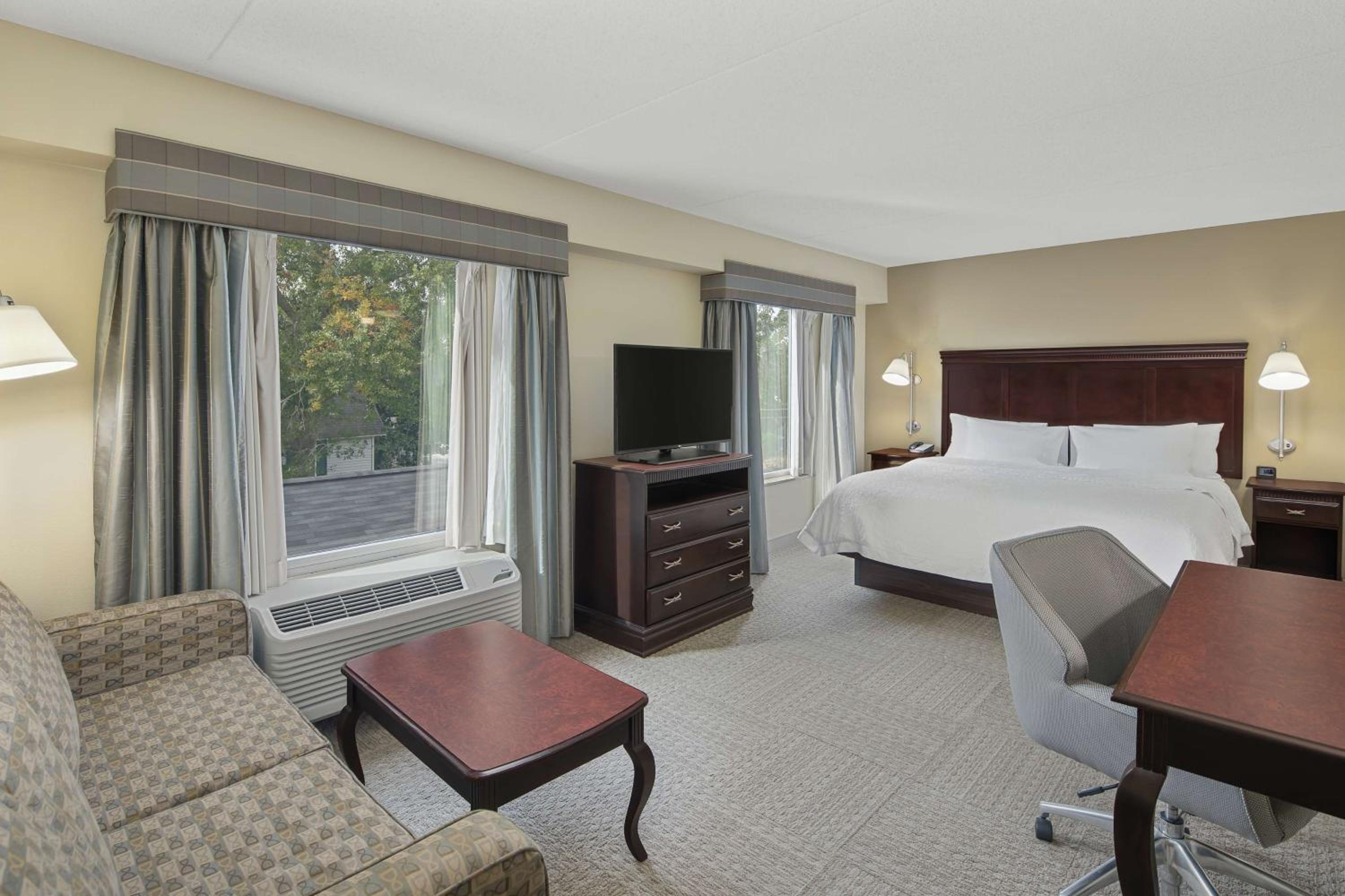 King Studio Suite - Non-Smoking - Photo 1