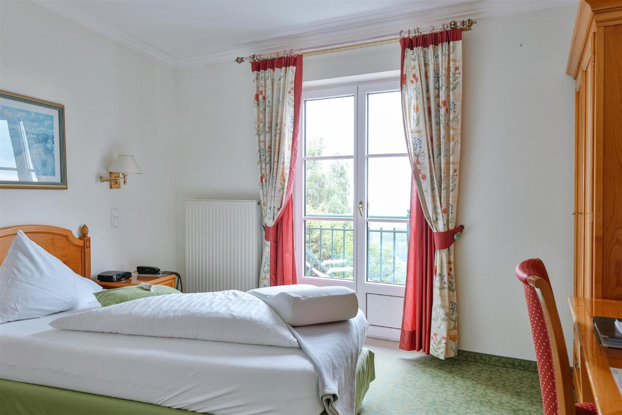 Deluxe Single Room with Balcony photo 1
