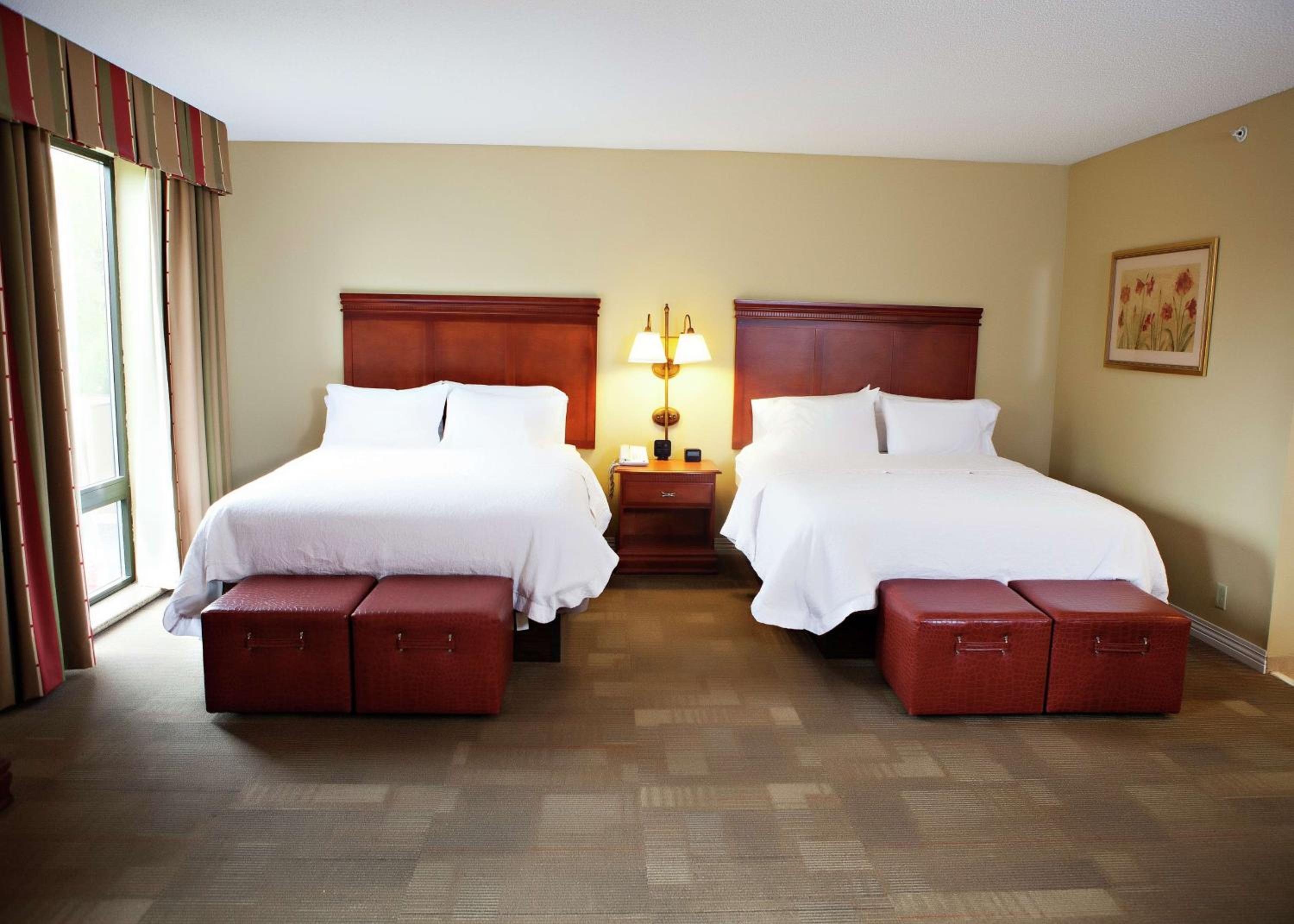 Queen Studio Suite with Two Queen Beds - Non-Smoking - Photo 1