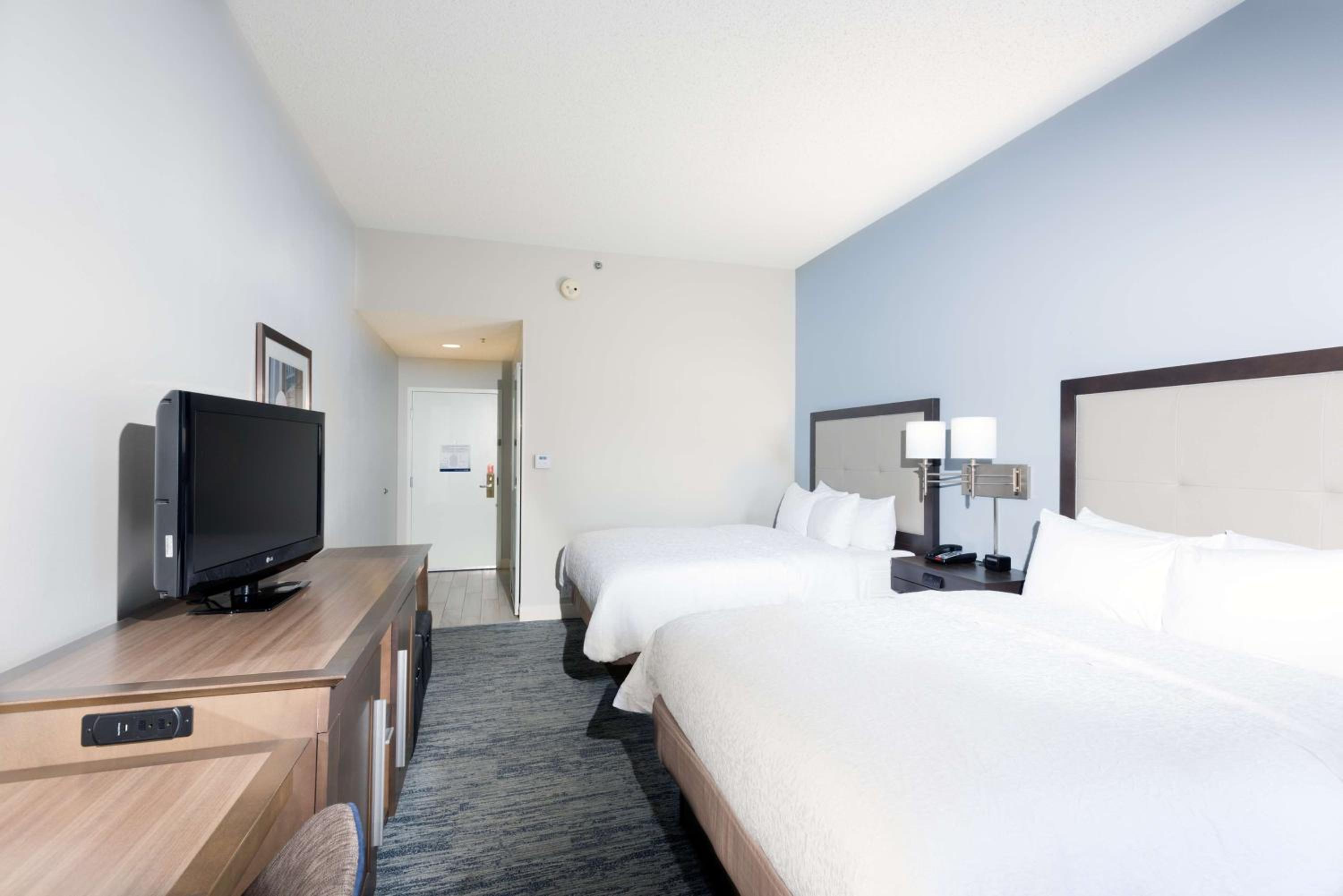 Queen Room with Two Queen Beds - Photo 1
