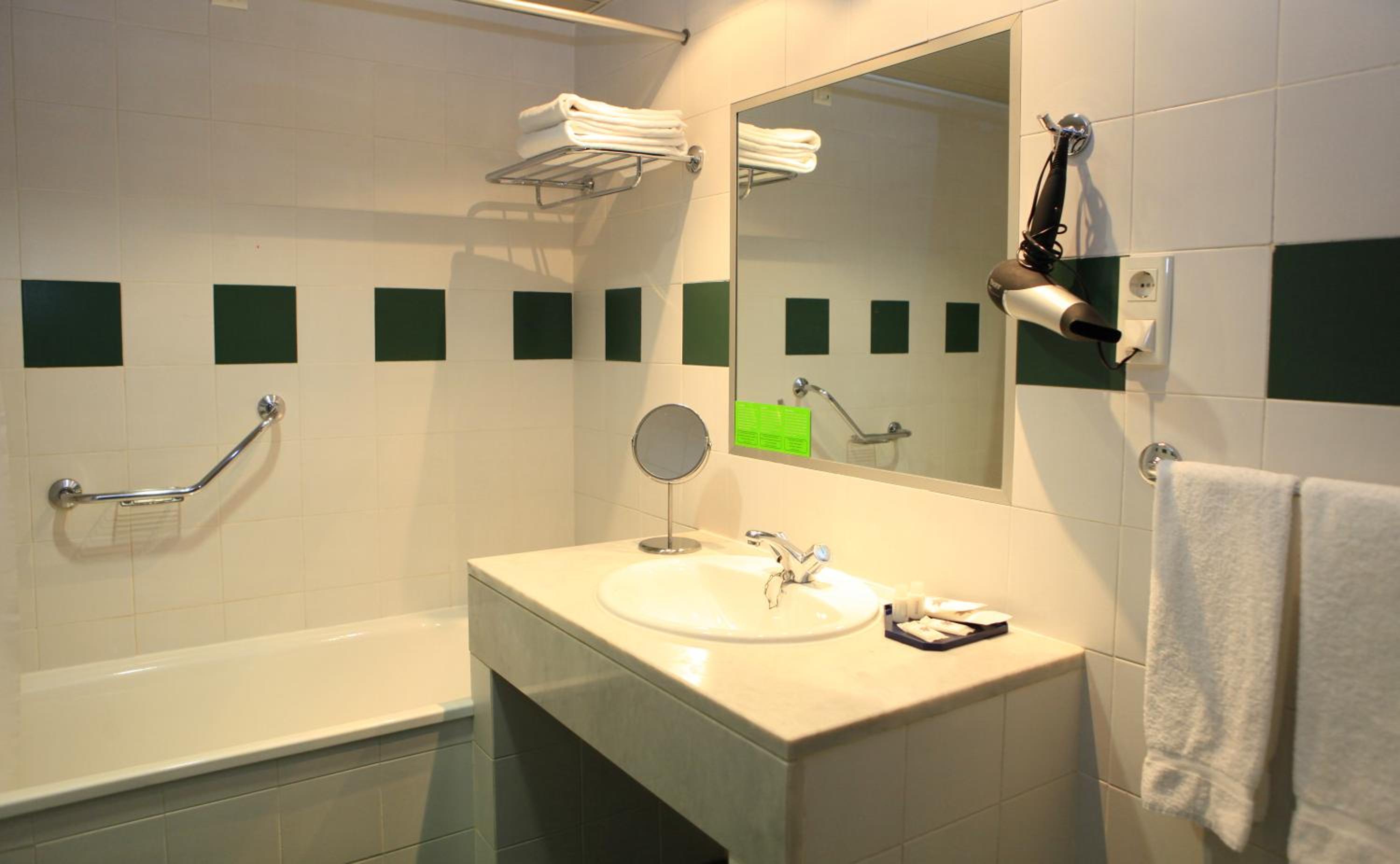 Triple Room - Photo 1