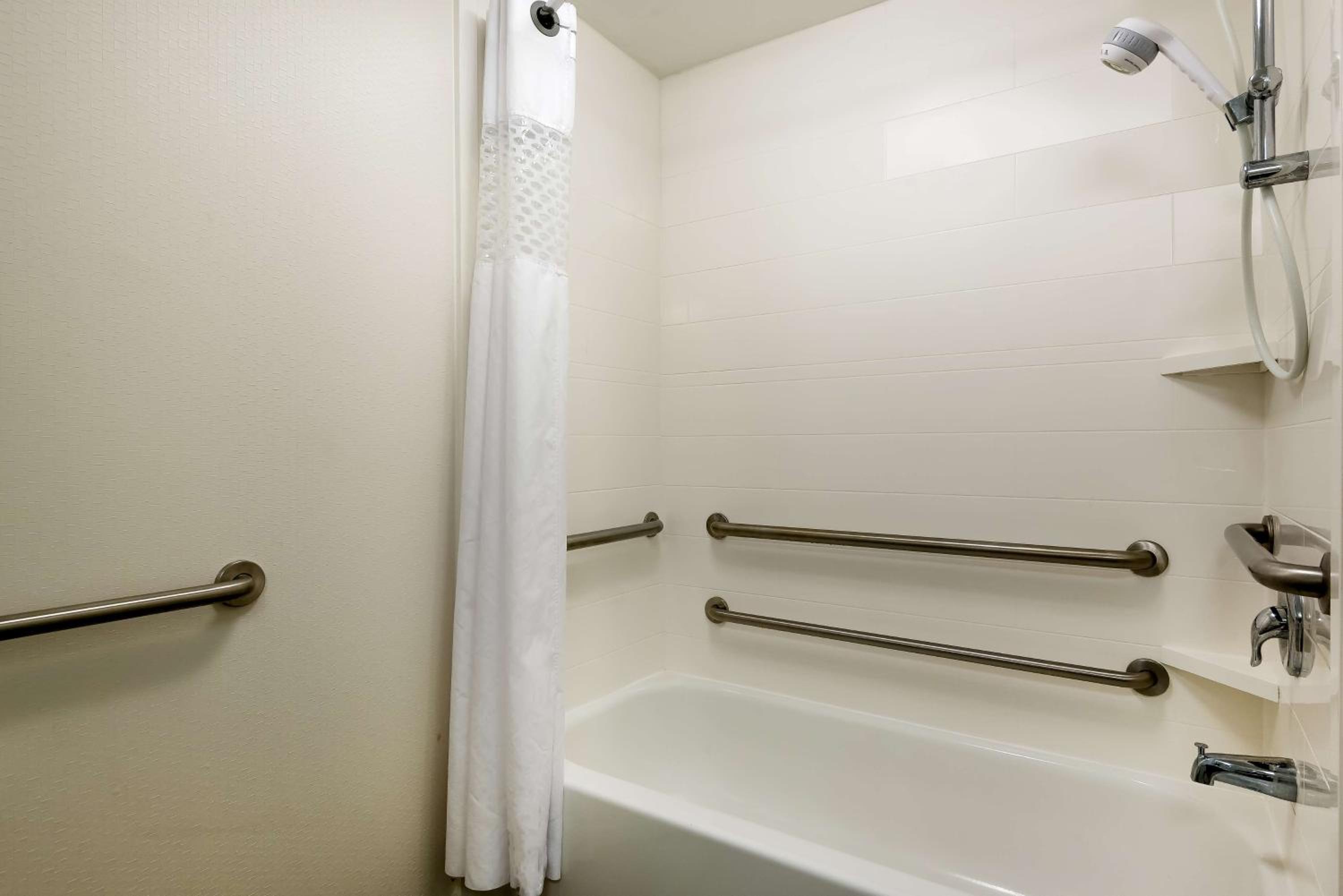 King Room - Mobility Access/Non-Smoking - Photo 2