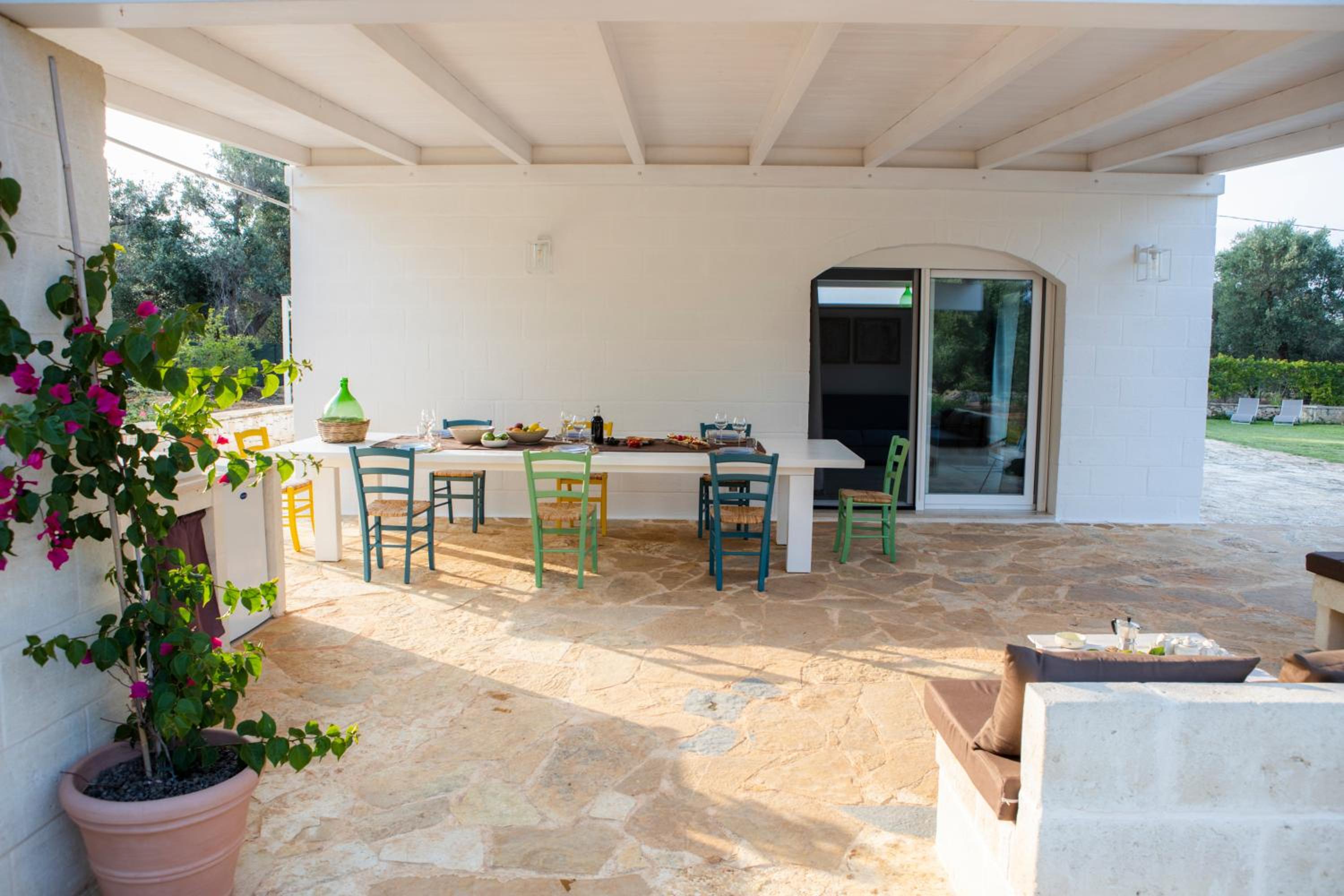 Villa photo 2