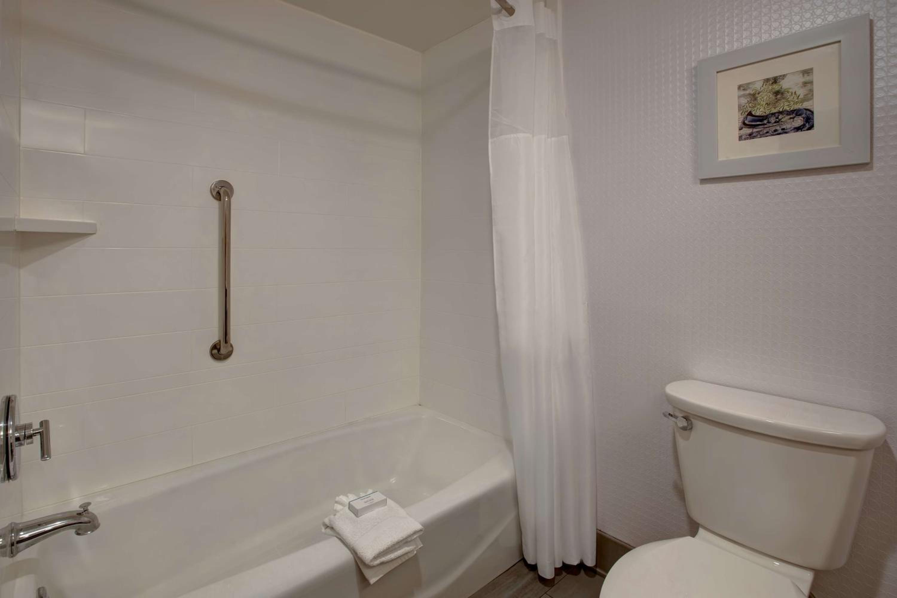 Double Room with Two Double Beds - Non-Smoking - Photo 2