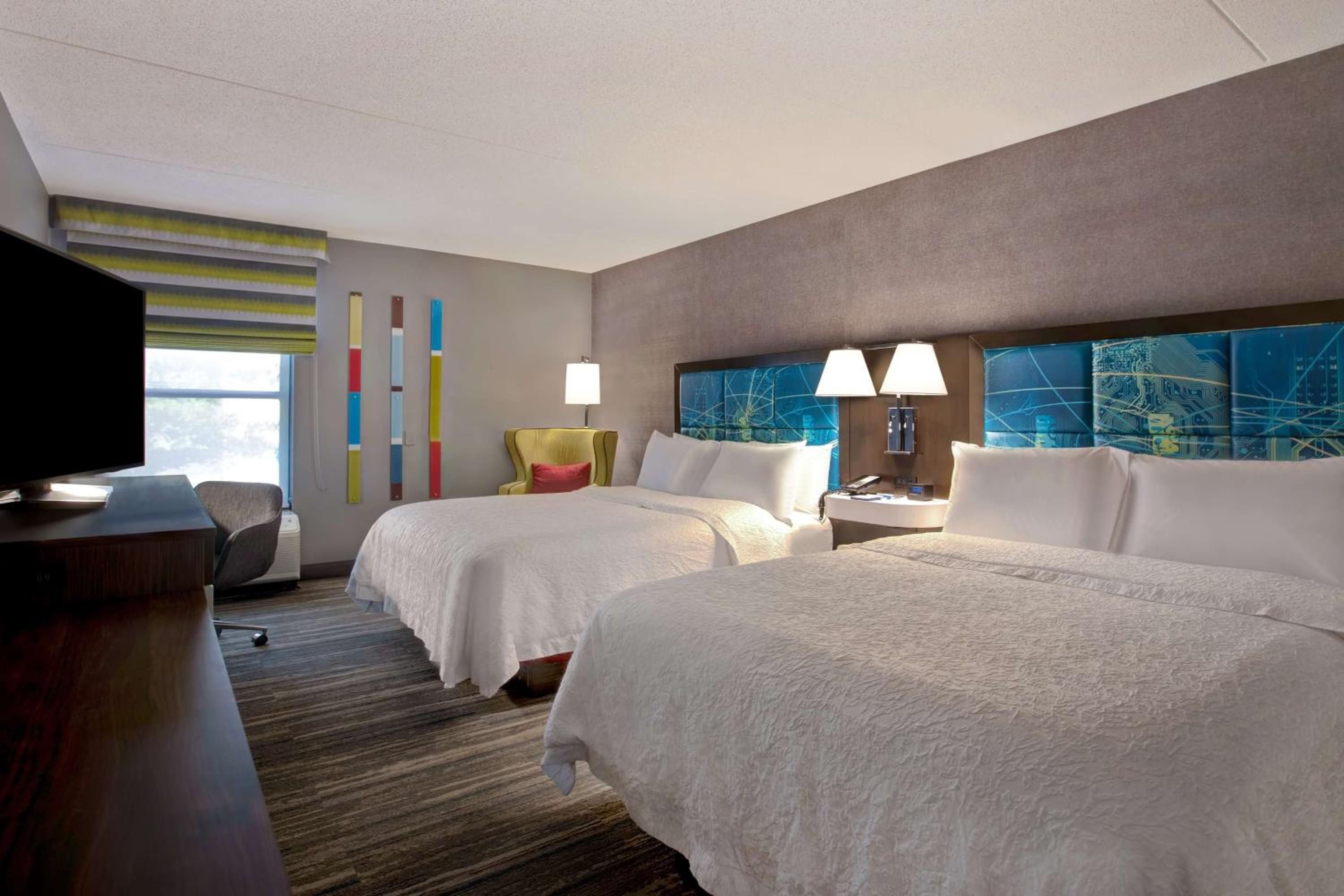 Double Room with Two Double Beds - Non-Smoking - Photo 3