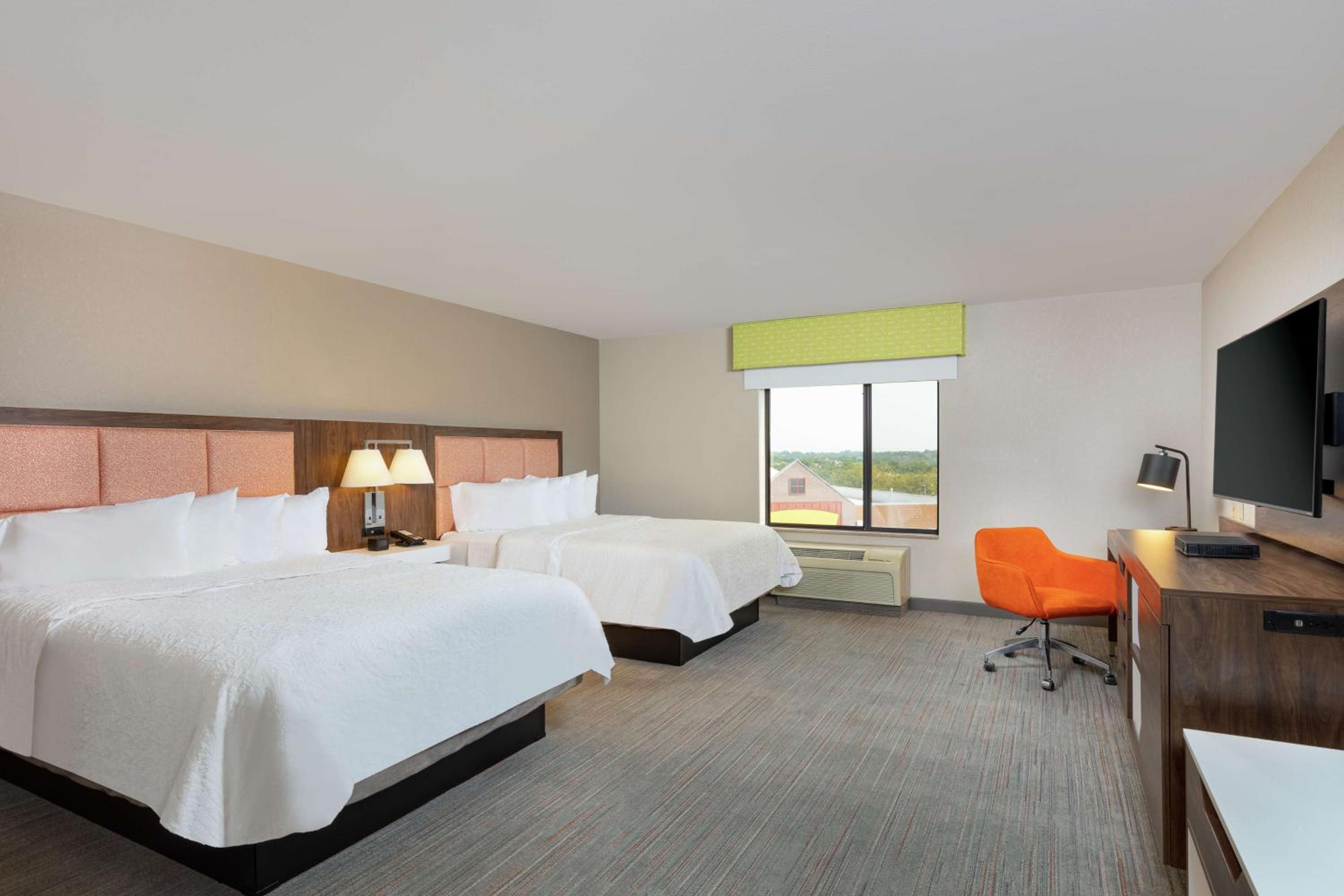 Queen Room with Two Queen Beds - Mobility and Hearing Access/Non-Smoking - Photo 1