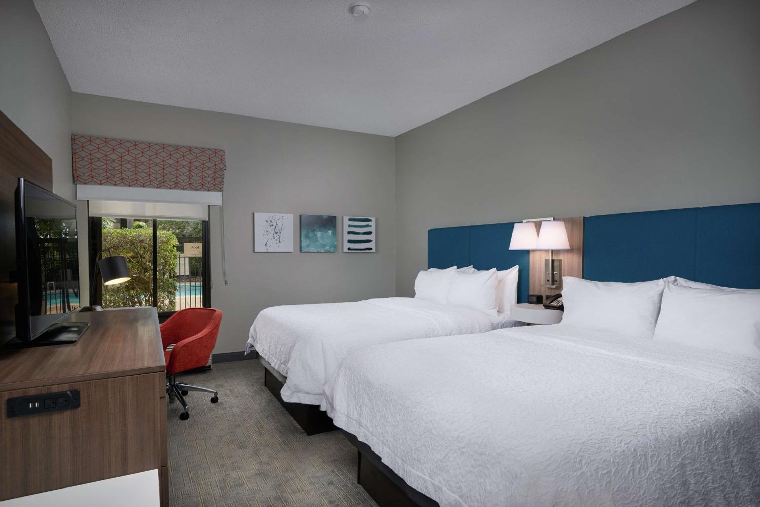 Room with Two Queen Beds - Non-Smoking - Photo 1