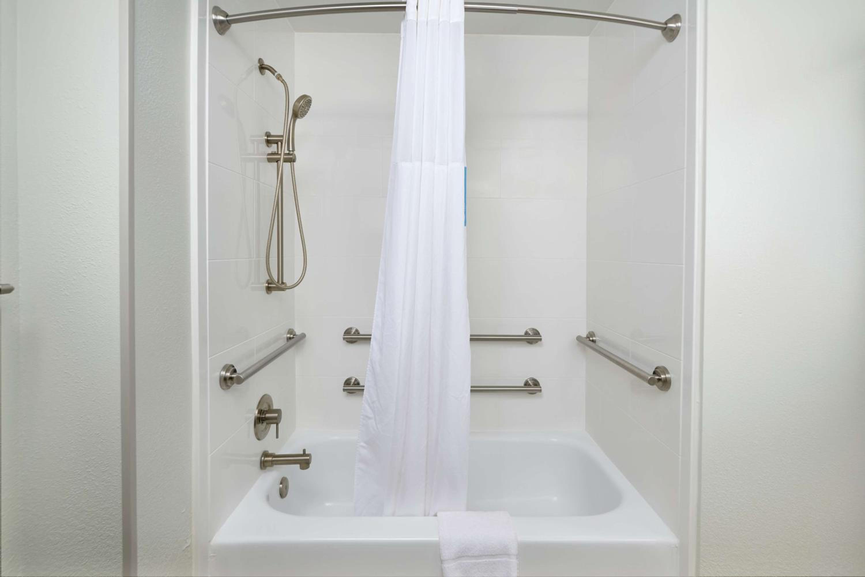 King Room - Mobility Access/Non-Smoking - Photo 2