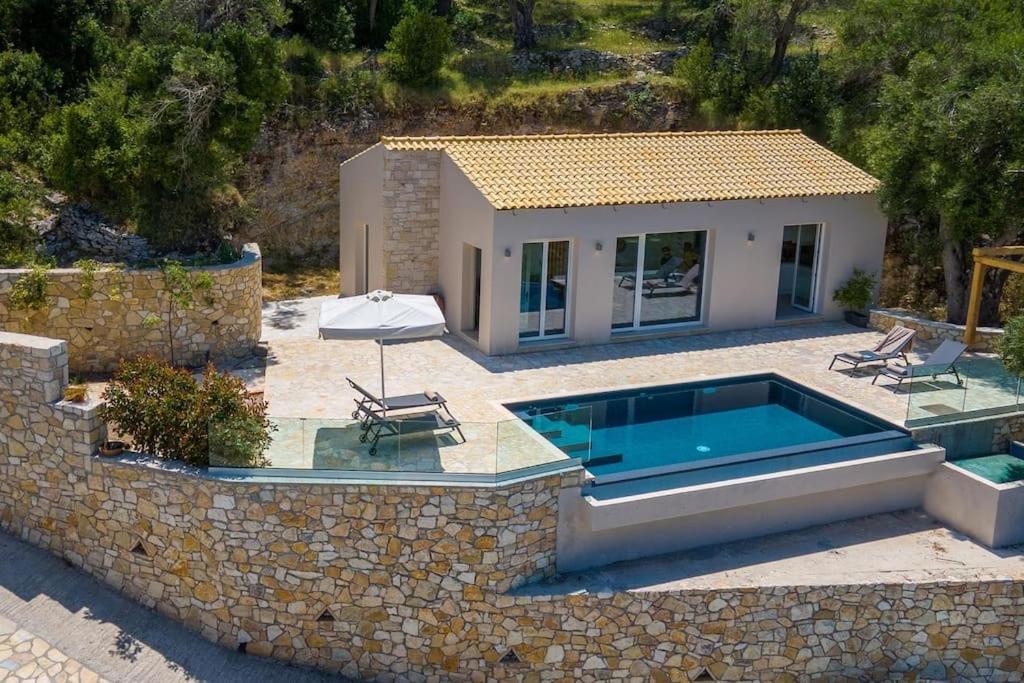 Two-Bedroom Villa photo 2
