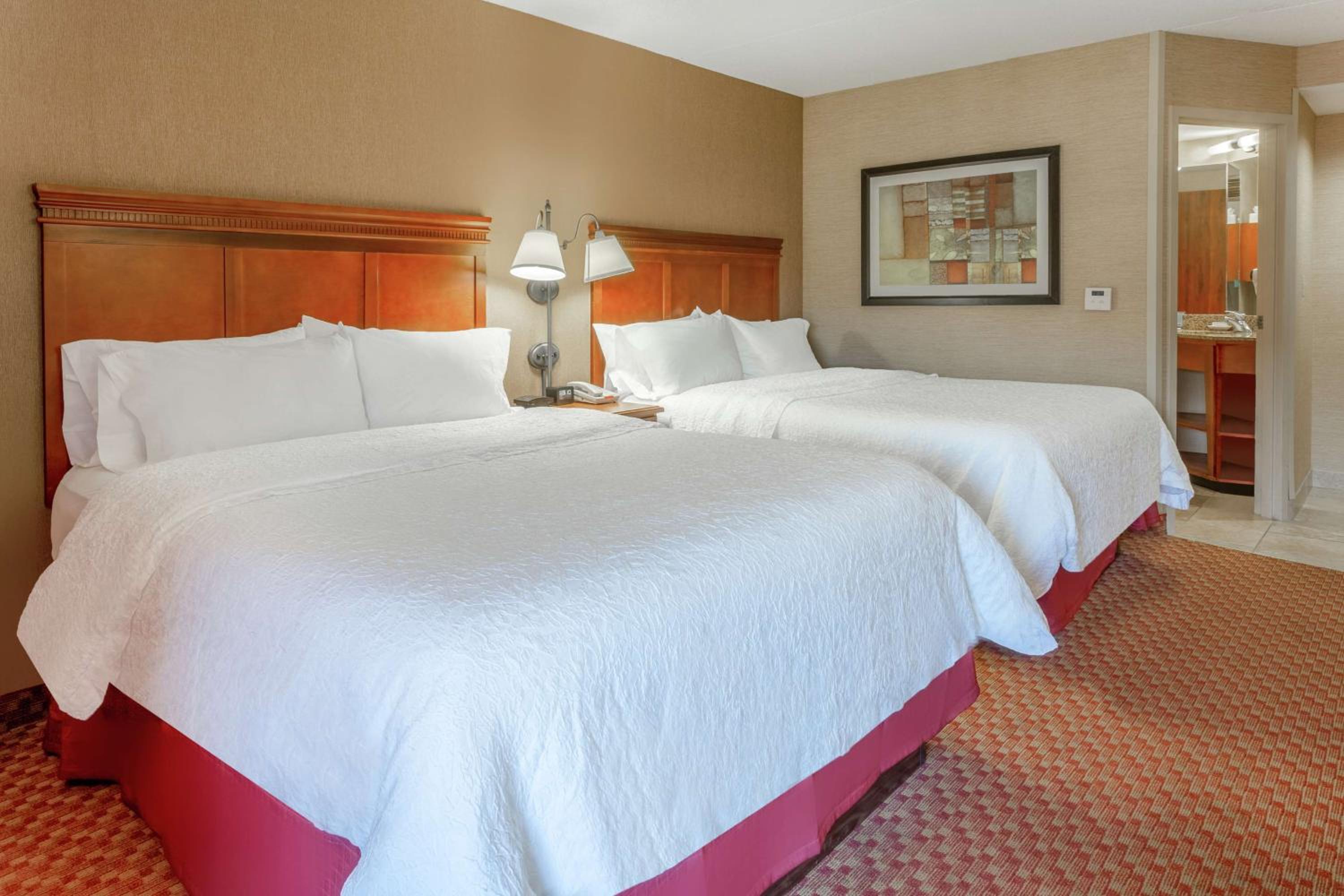 Room with Two Queen Beds - Non-Smoking