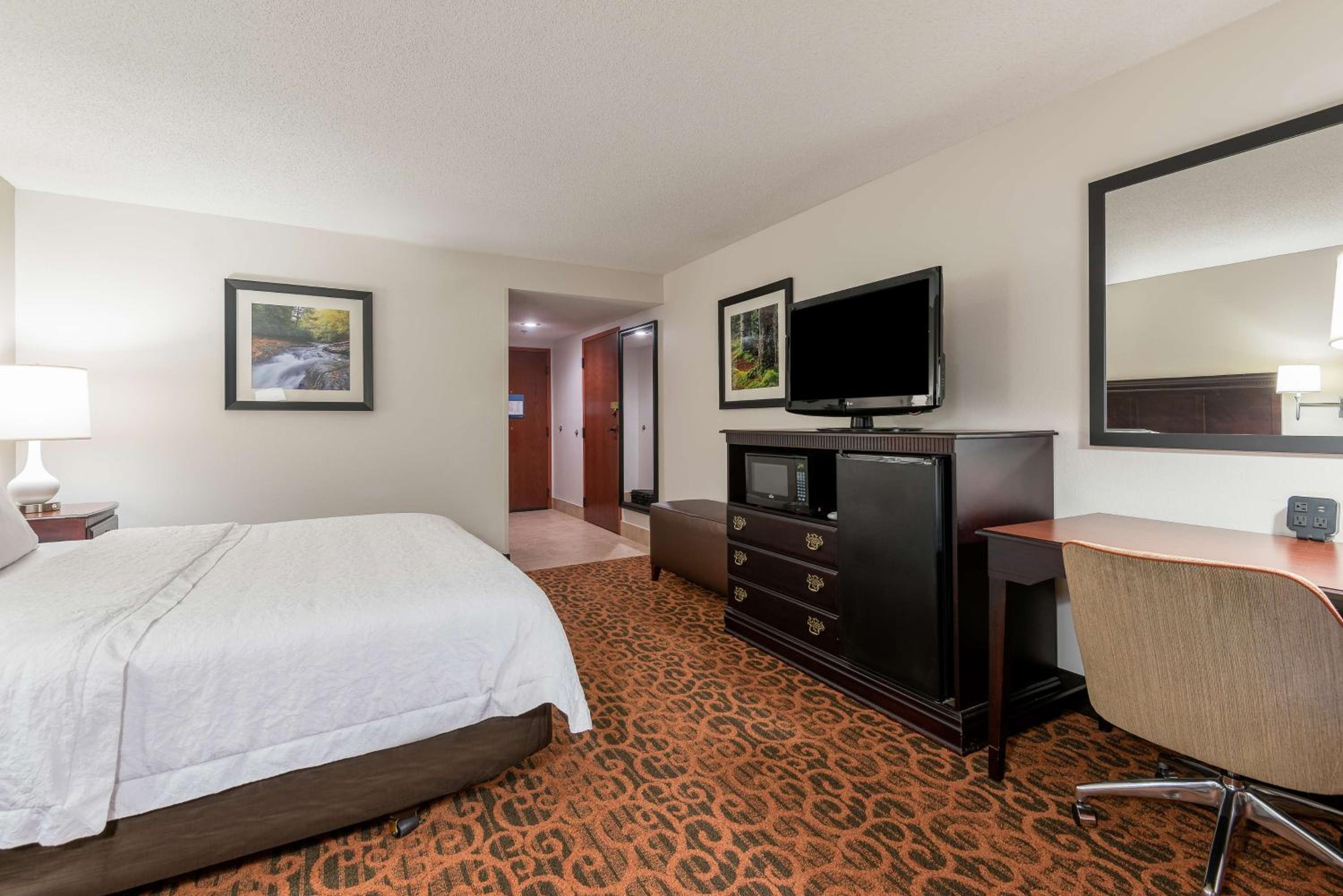 King Room - Mobility Access/Non-Smoking - Photo 1