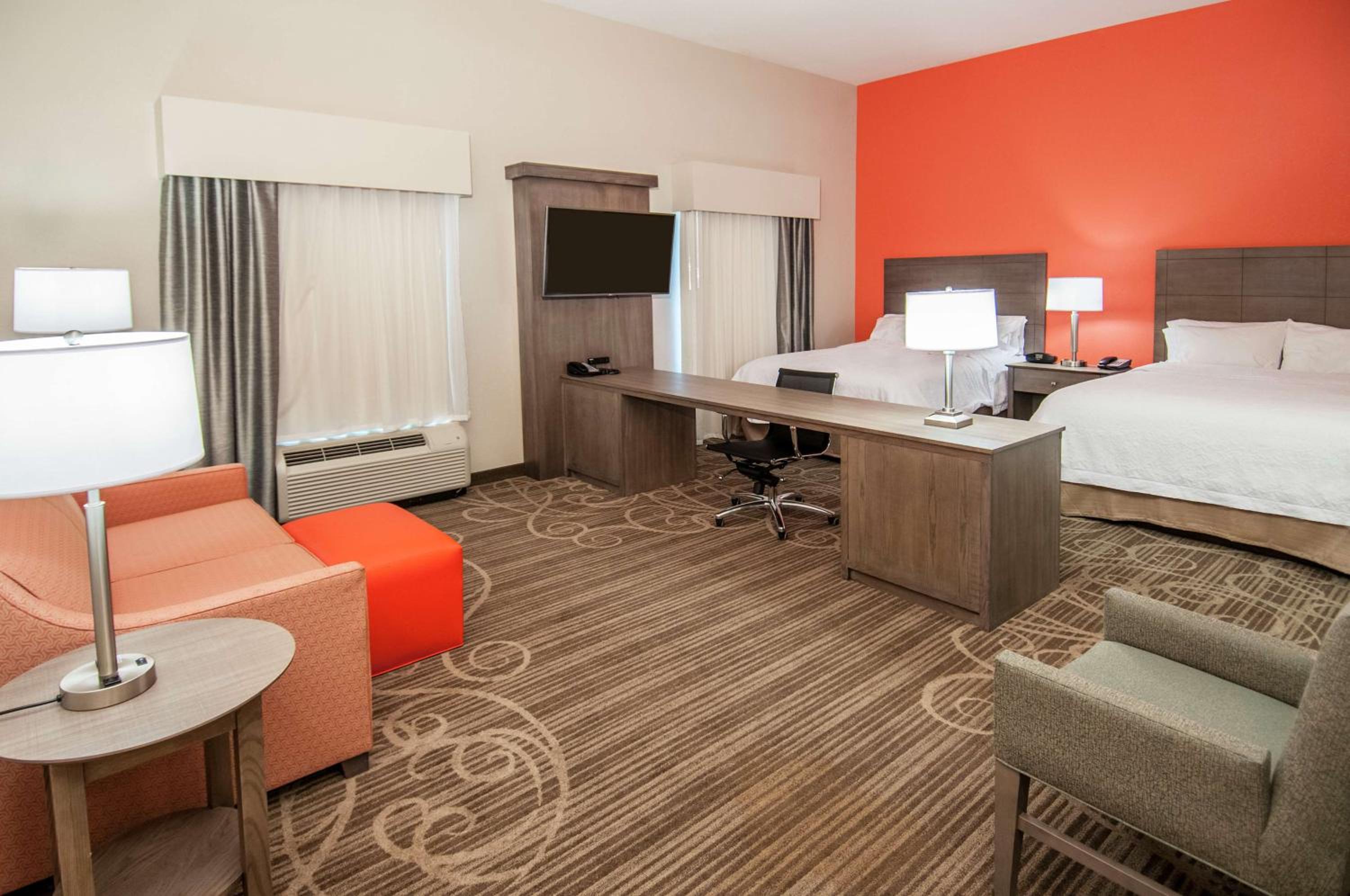 Queen Studio Suite with Two Queen Beds - Non-Smoking