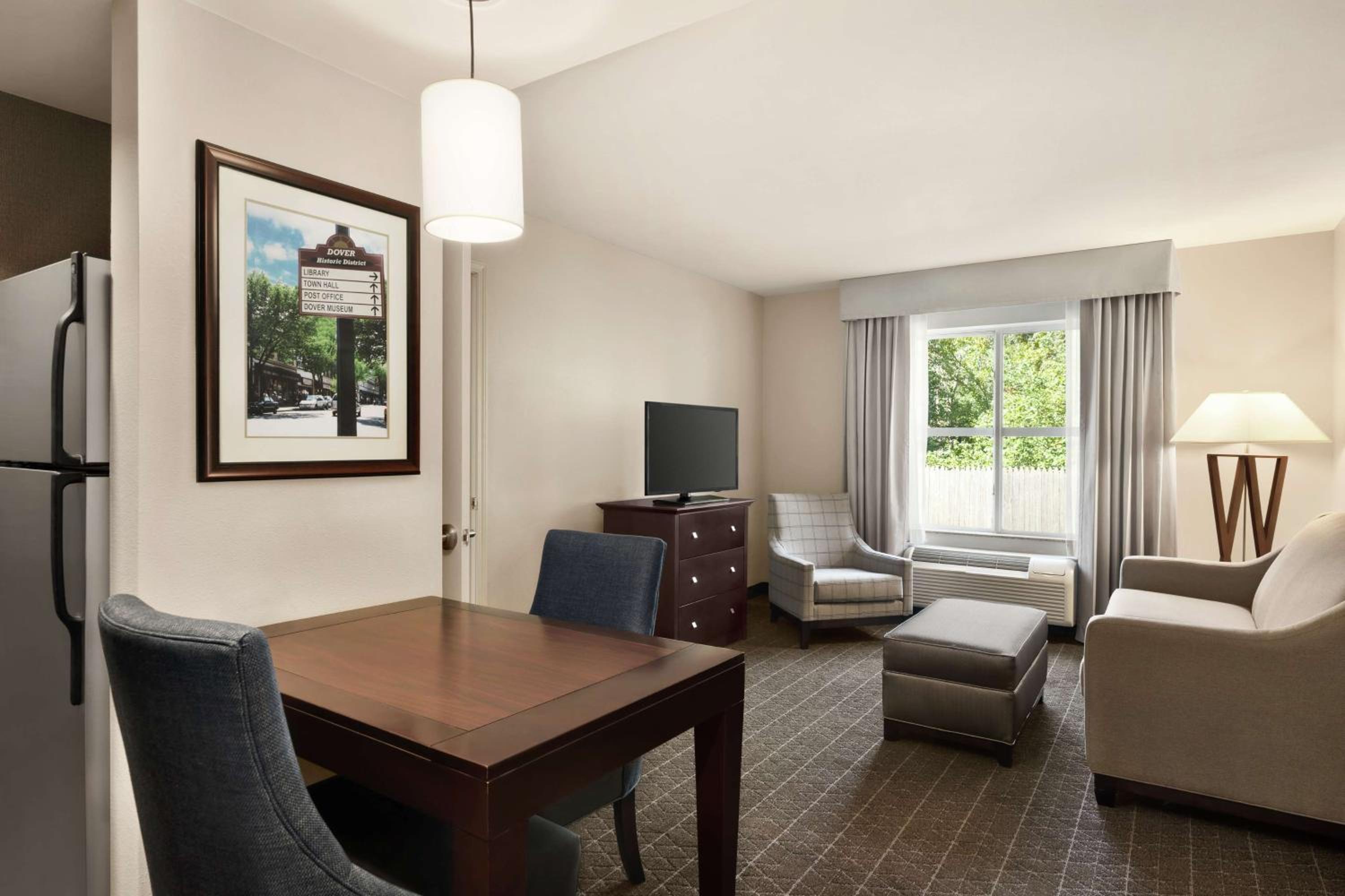 King Suite with Bath Tub - Mobility/Hearing Accessible photo 3