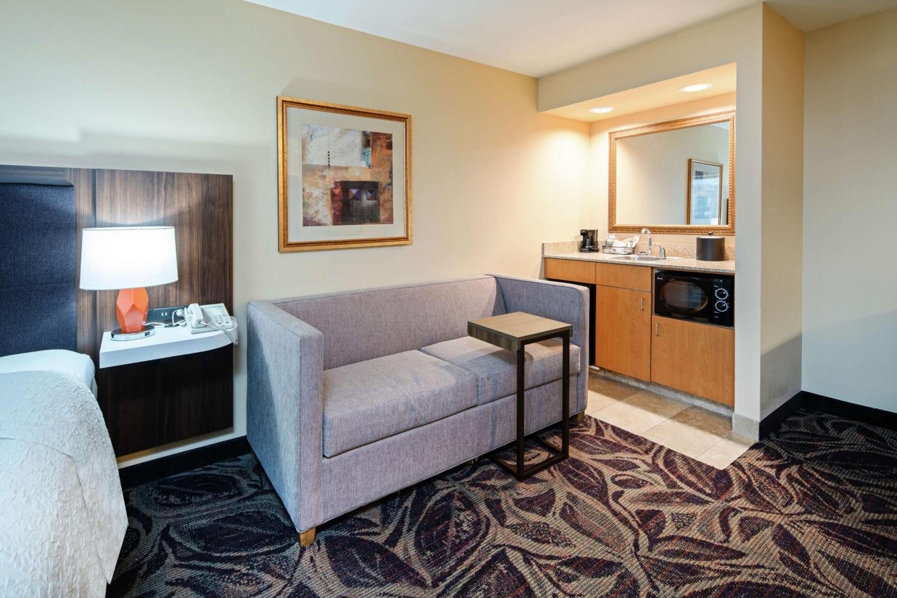 King Study Room - Non-Smoking - Photo 2