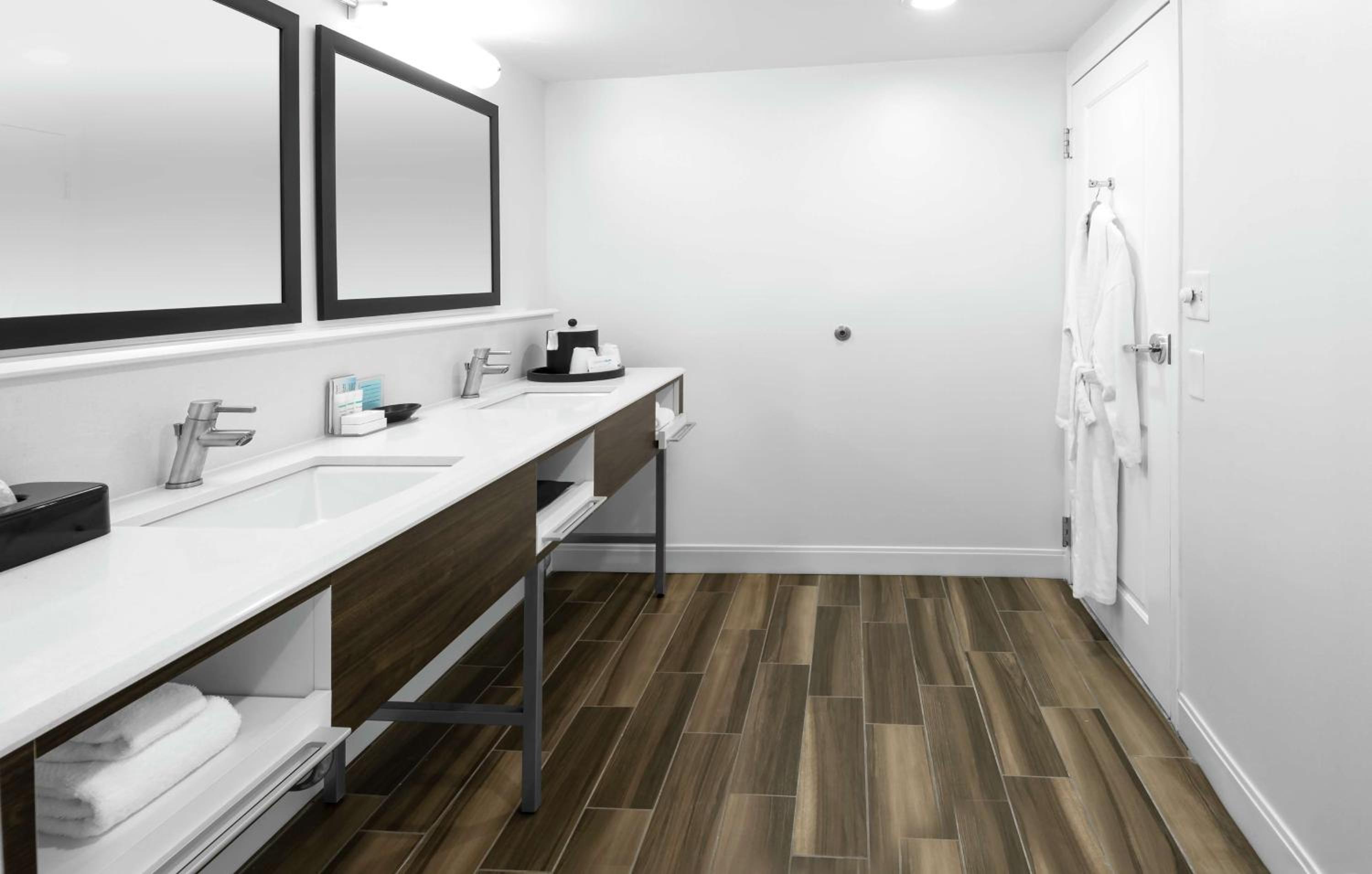 King Suite - Photo 4