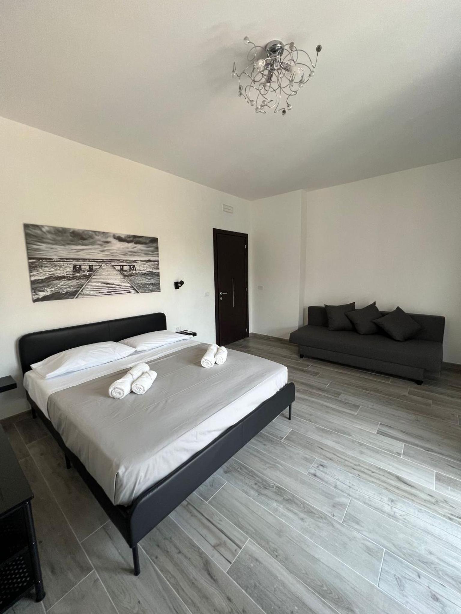 Deluxe Double or Twin Room with Garden View