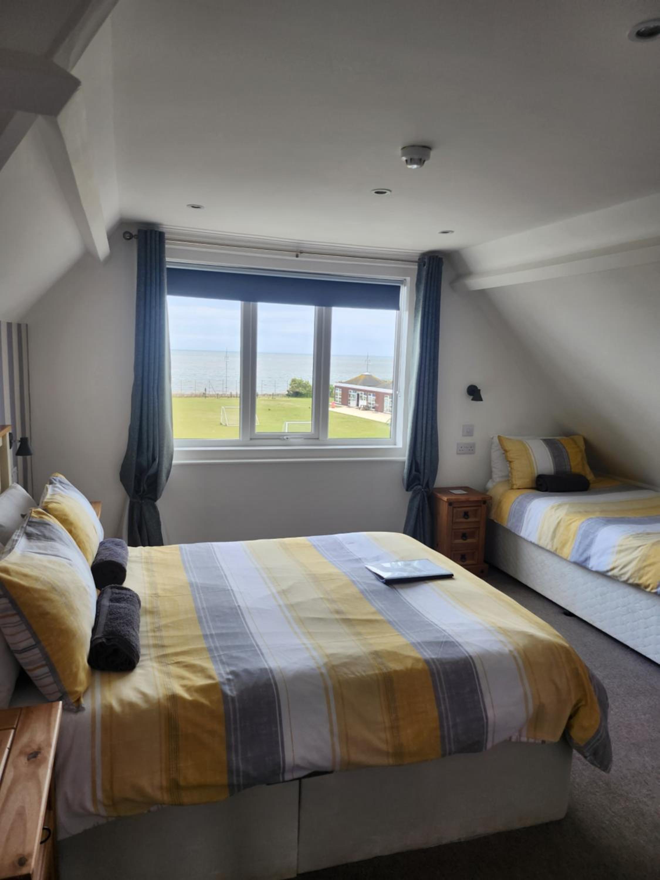 Triple Room with Sea View