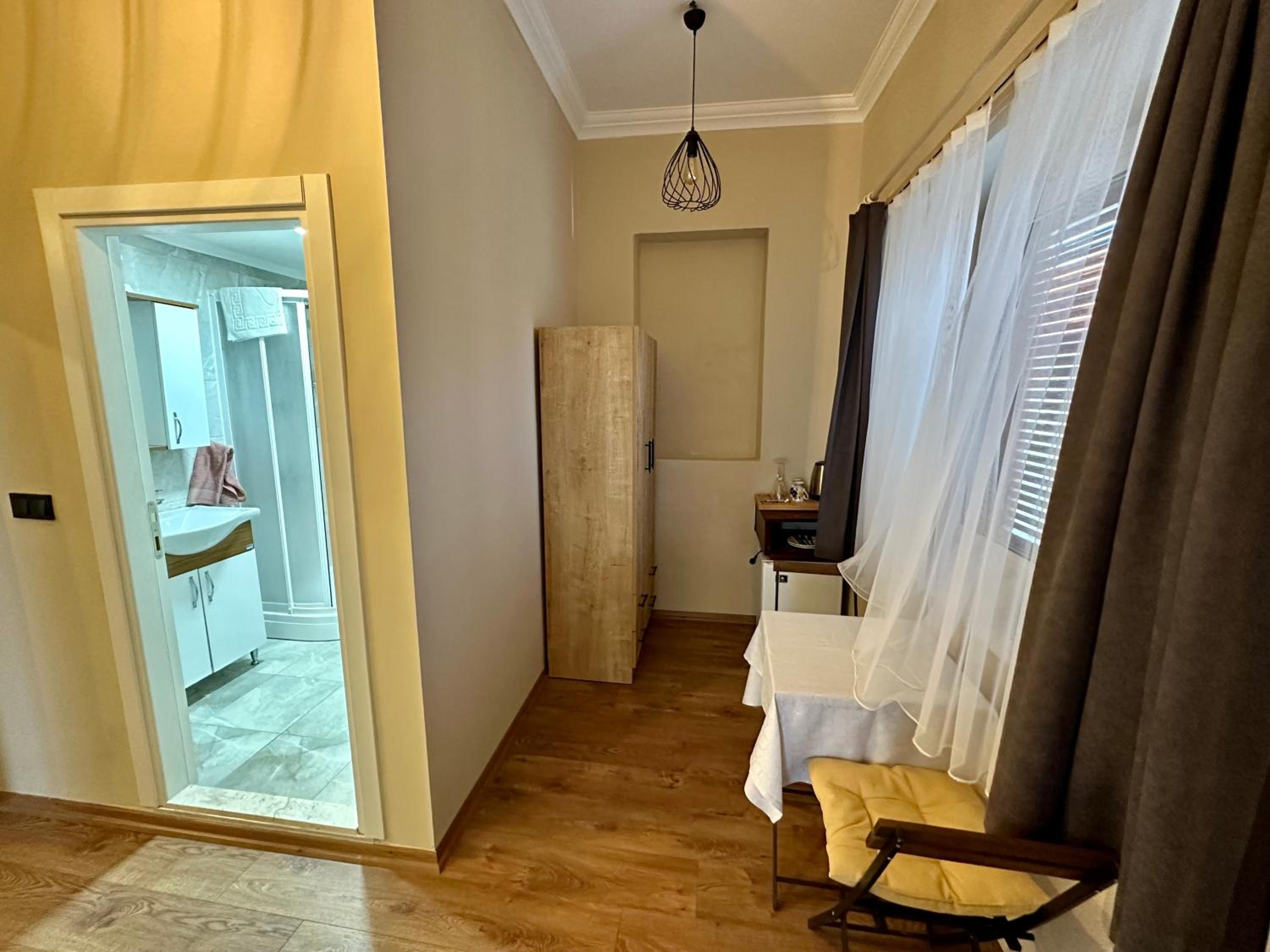 Double Room with Sea View - Photo 25