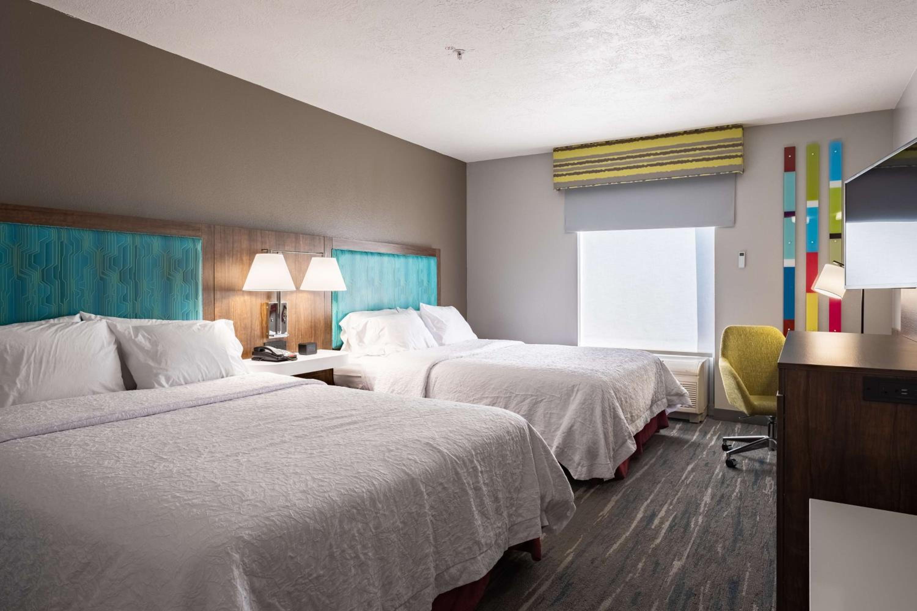 Queen Room with Two Queen Beds - Mobility Access/Non-Smoking - Photo 1