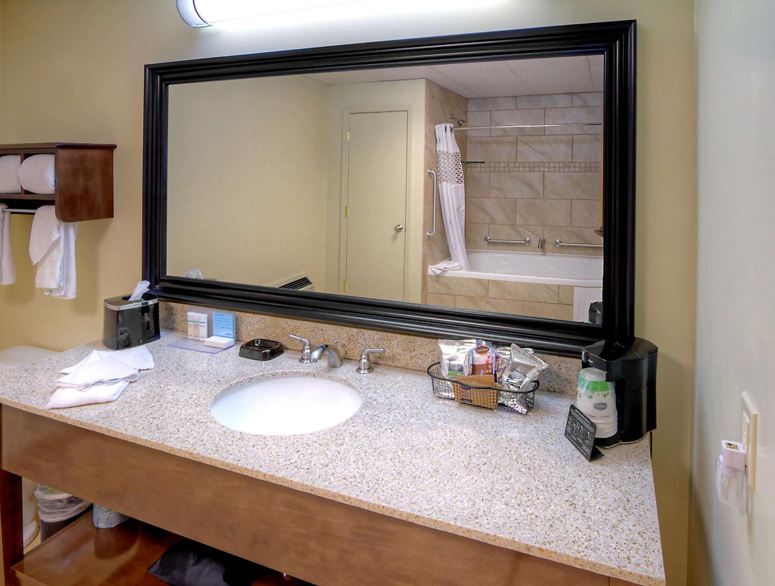 King Room with Spa Bath photo 2