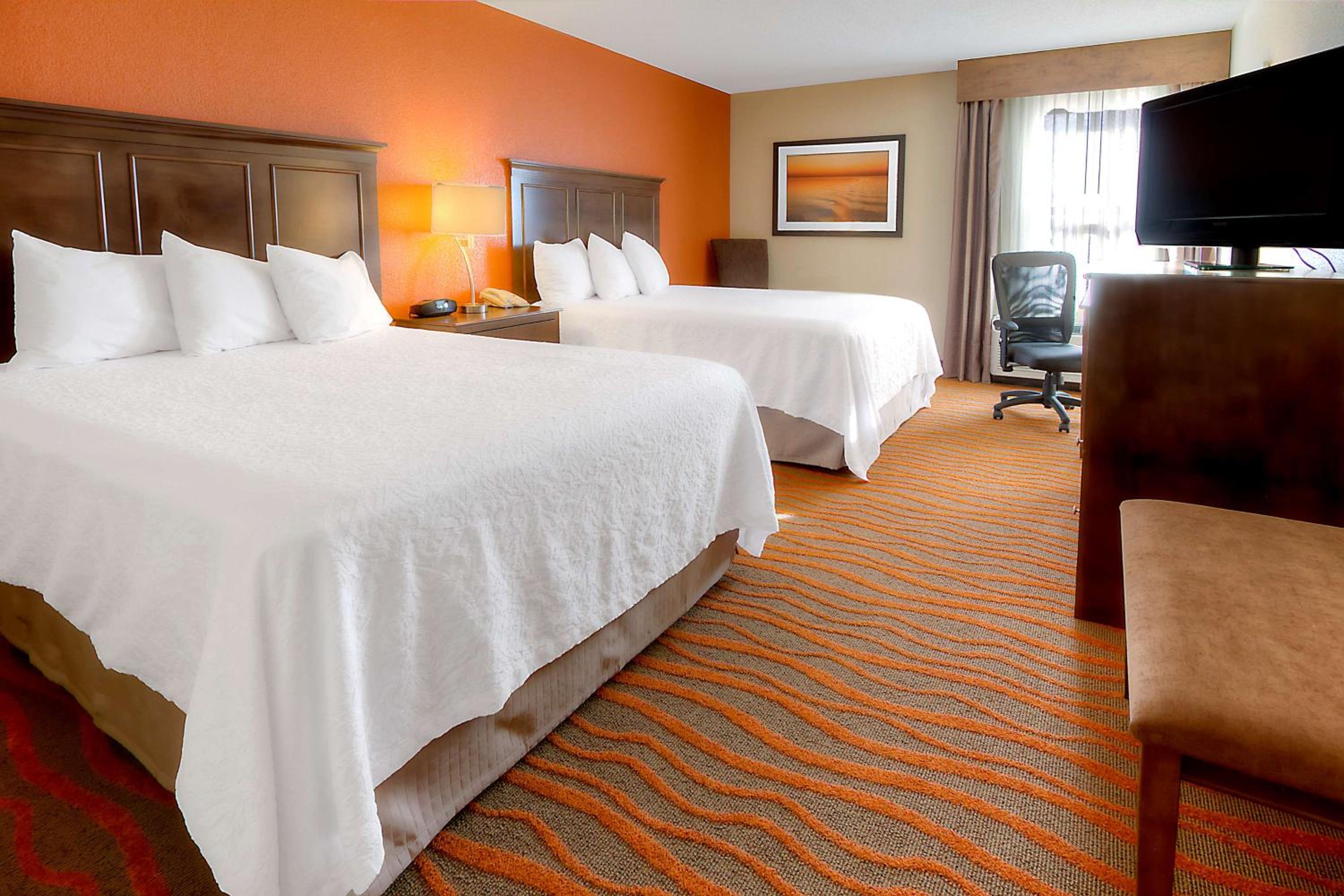 Room with Two Queen Beds - Non-Smoking - Photo 1