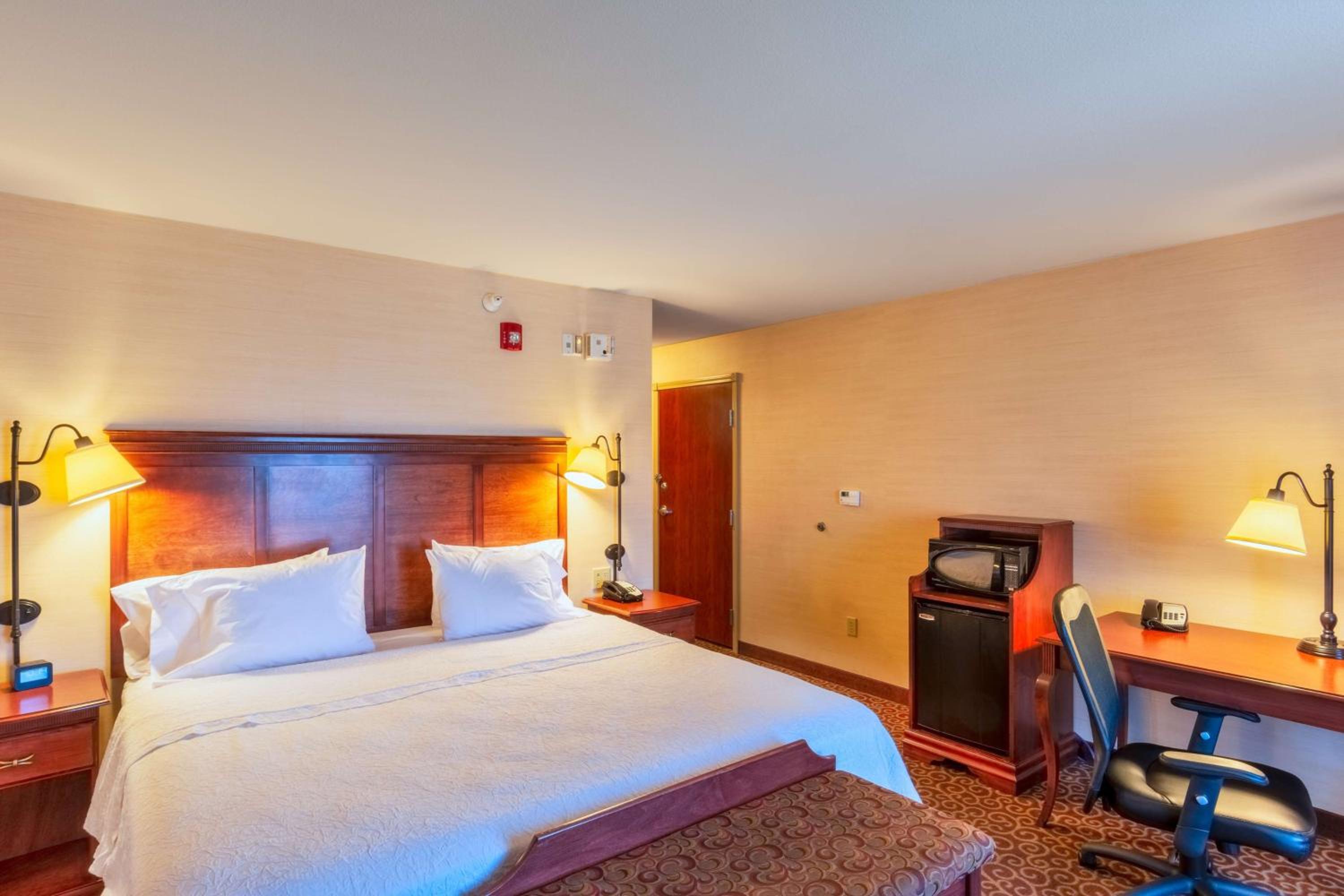 King Room - Hearing Access/Non-Smoking - Photo 1