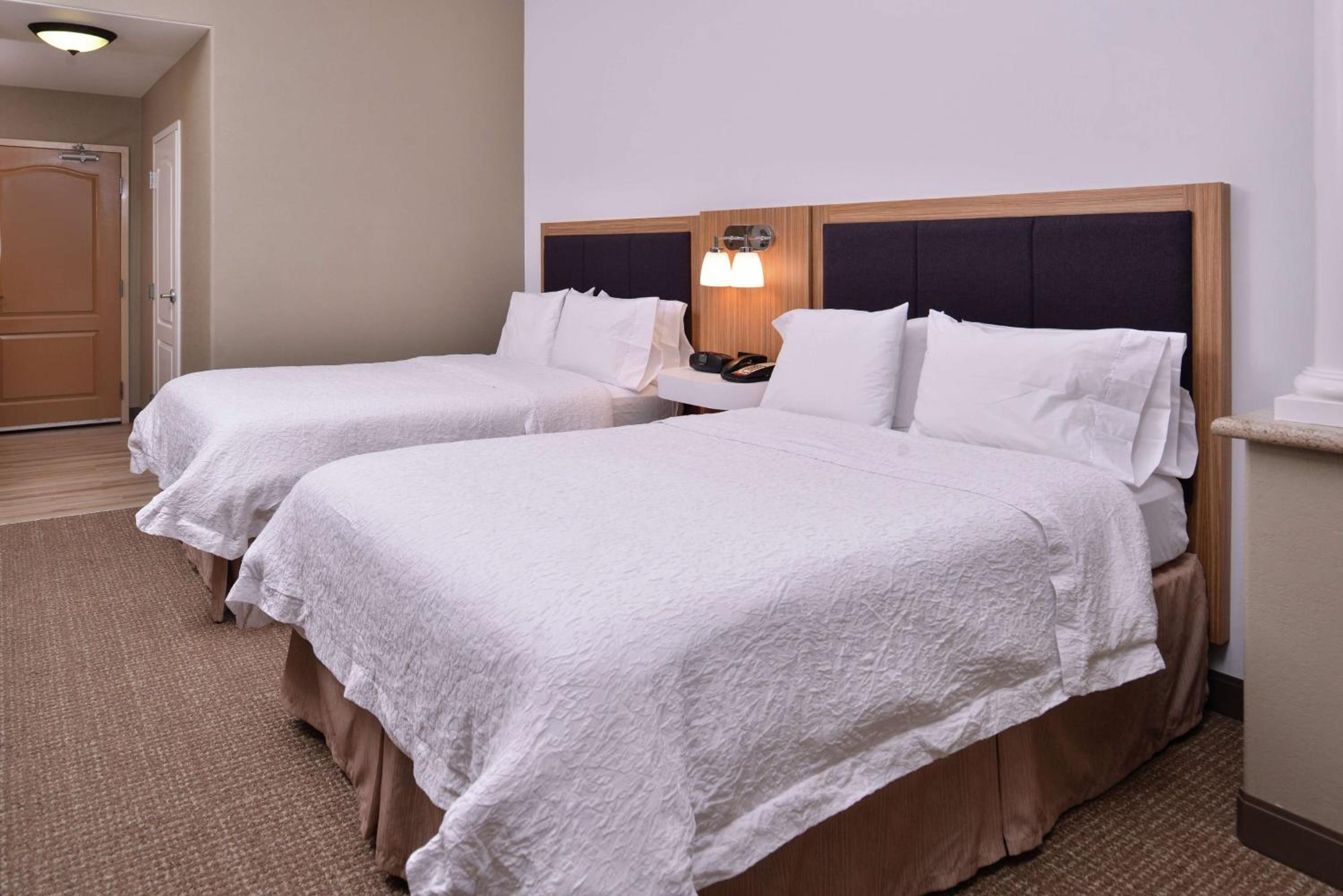 Queen Room with Two Queen Beds - Mobility Access/Non-Smoking - Photo 1