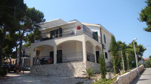 Studio with Balcony photo 1