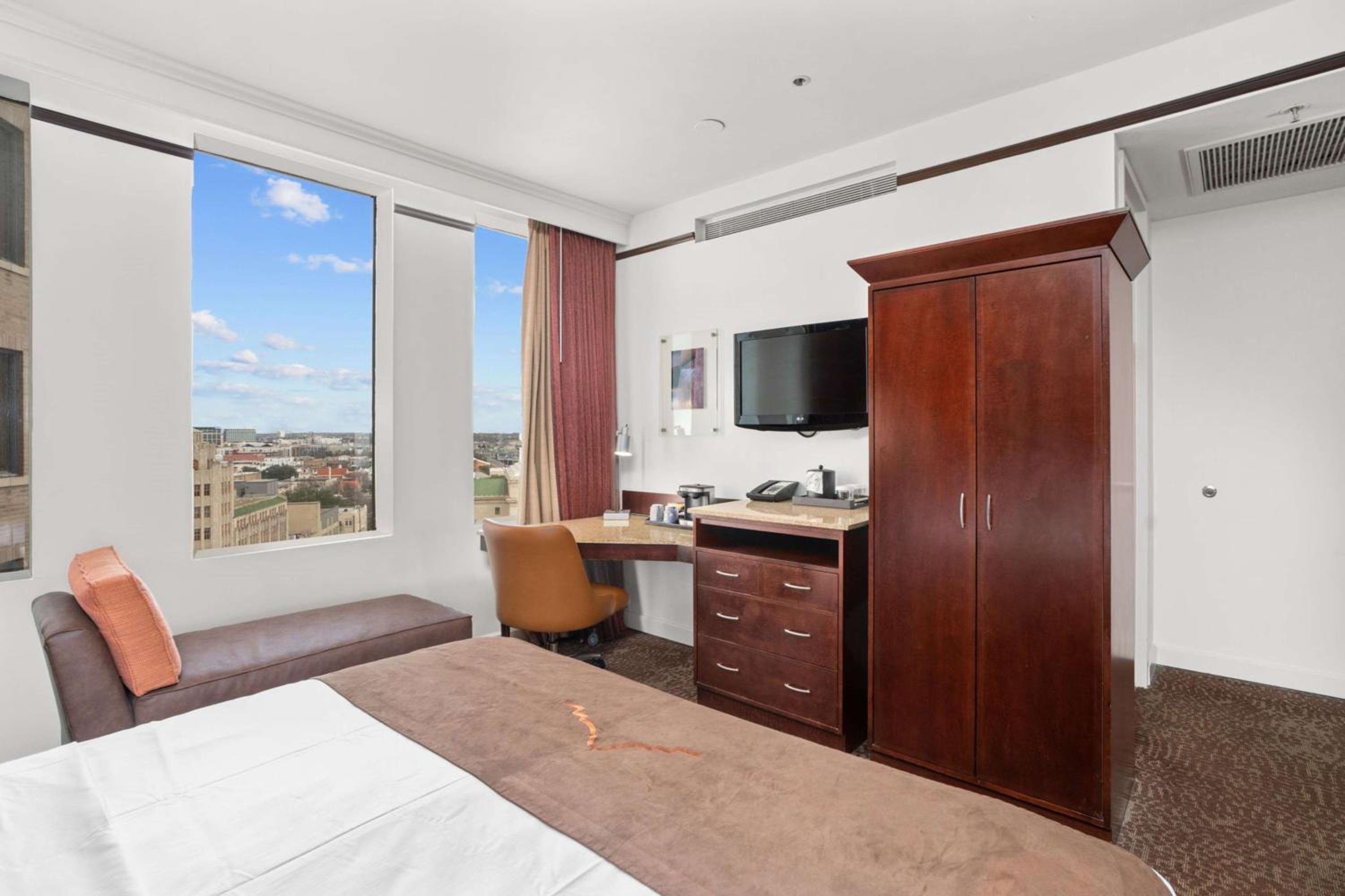 King Room - Photo 1