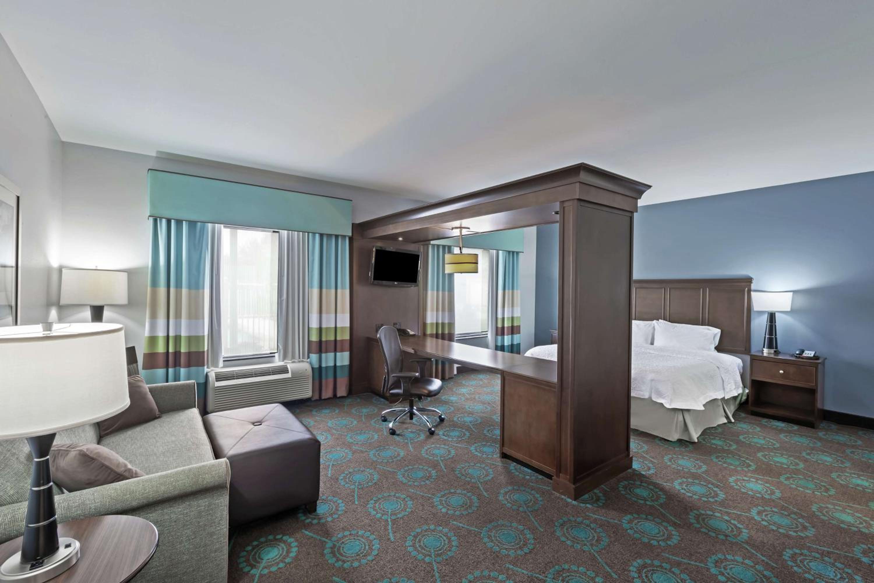 King Studio Suite with Sofa Bed - Non-Smoking - Photo 1