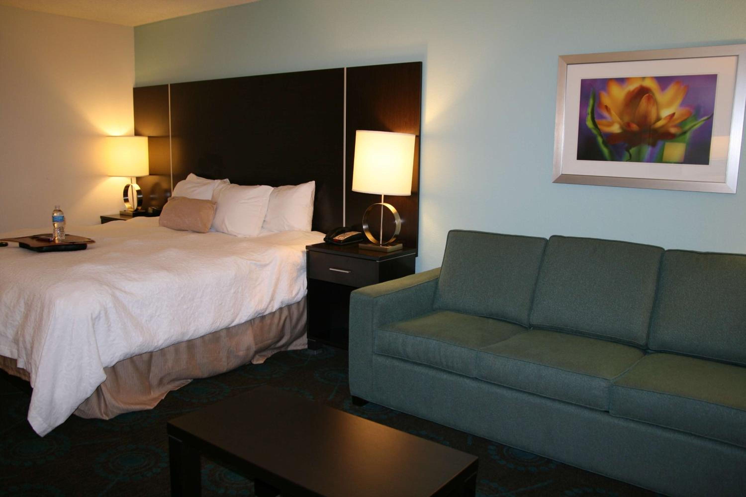 King Room with Spa Bath - Non-Smoking - Photo 4