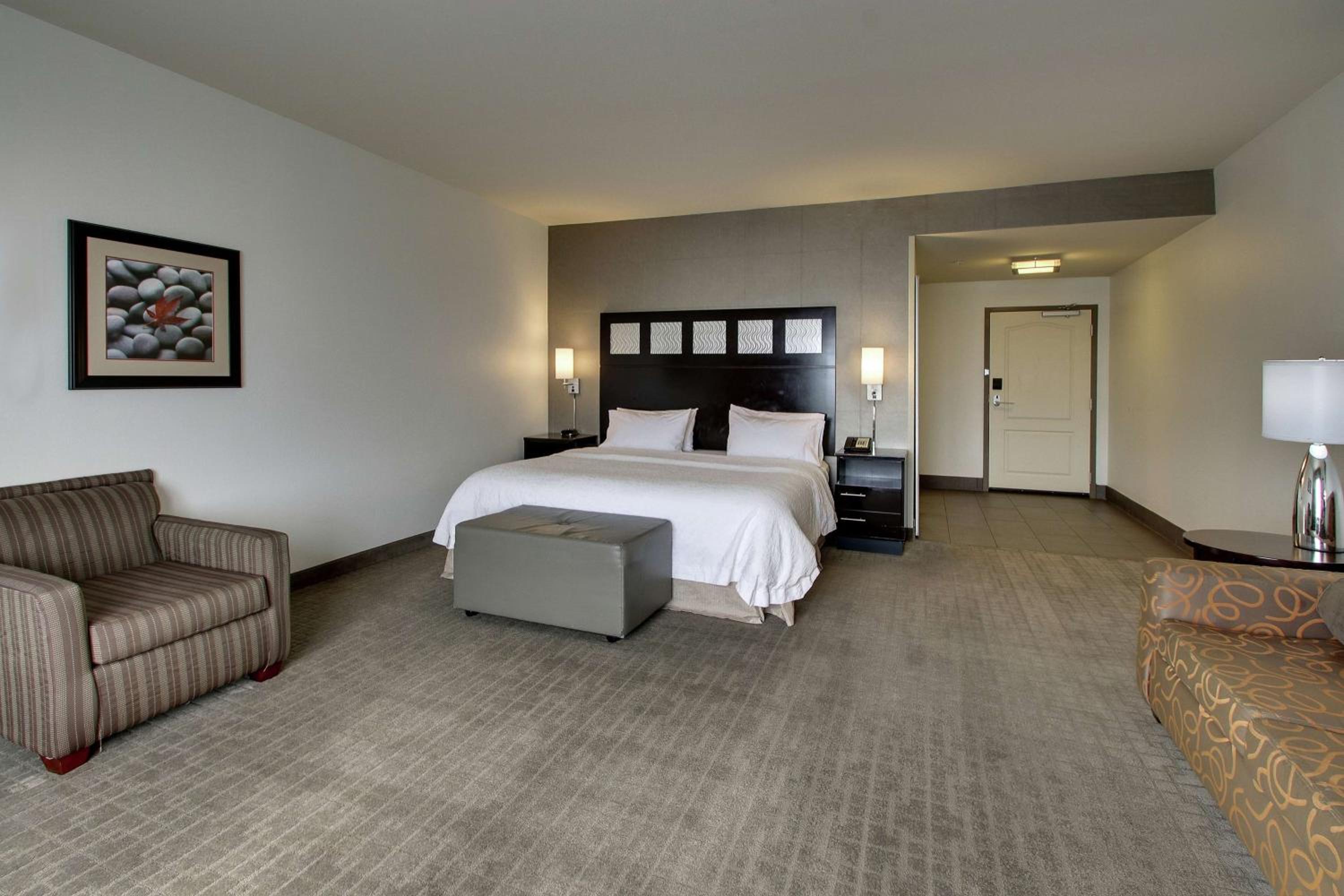 King Studio Suite with Sofa Bed - Non-Smoking - Photo 1