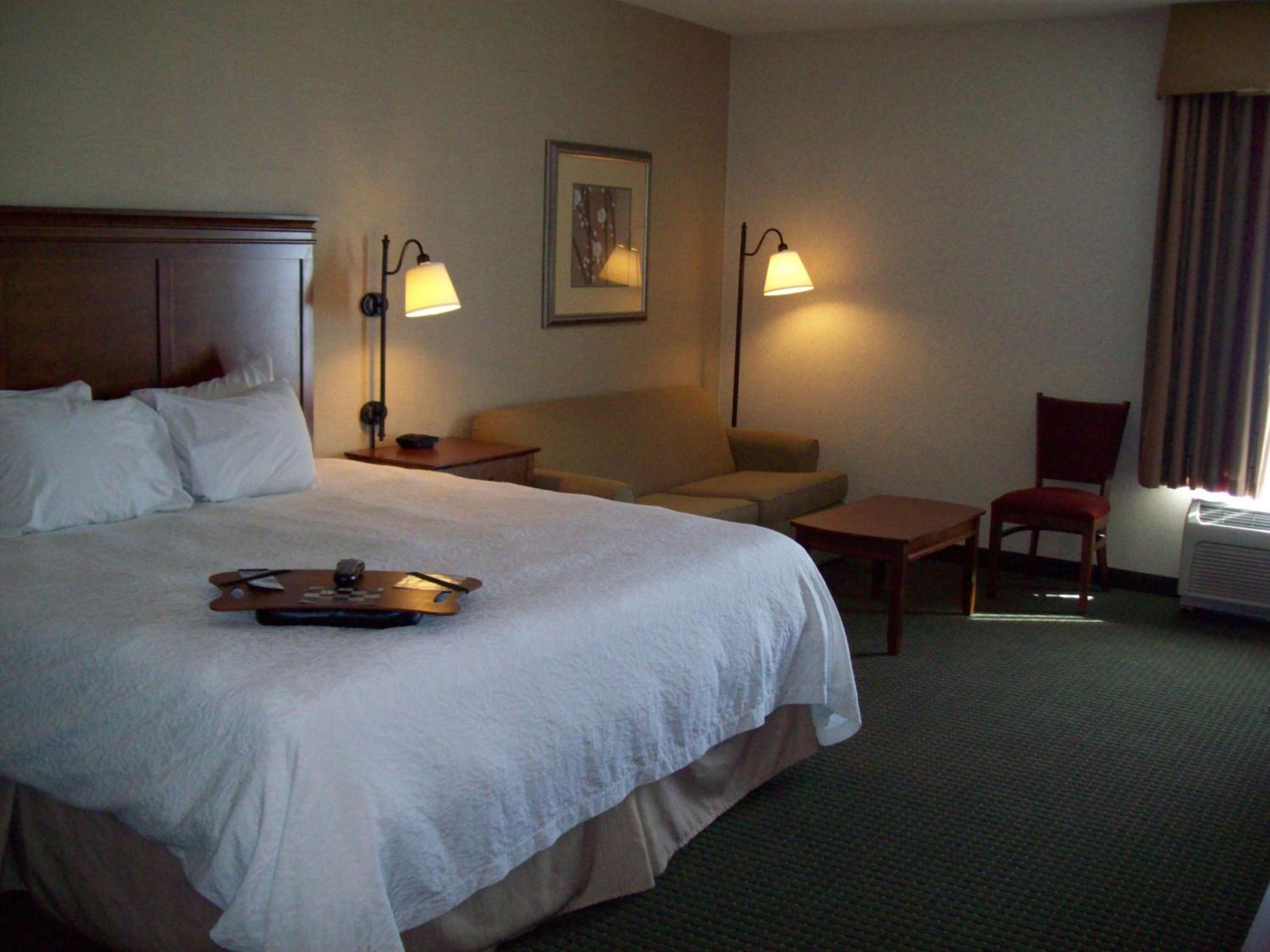 King Study Room - Non-Smoking - Photo 1