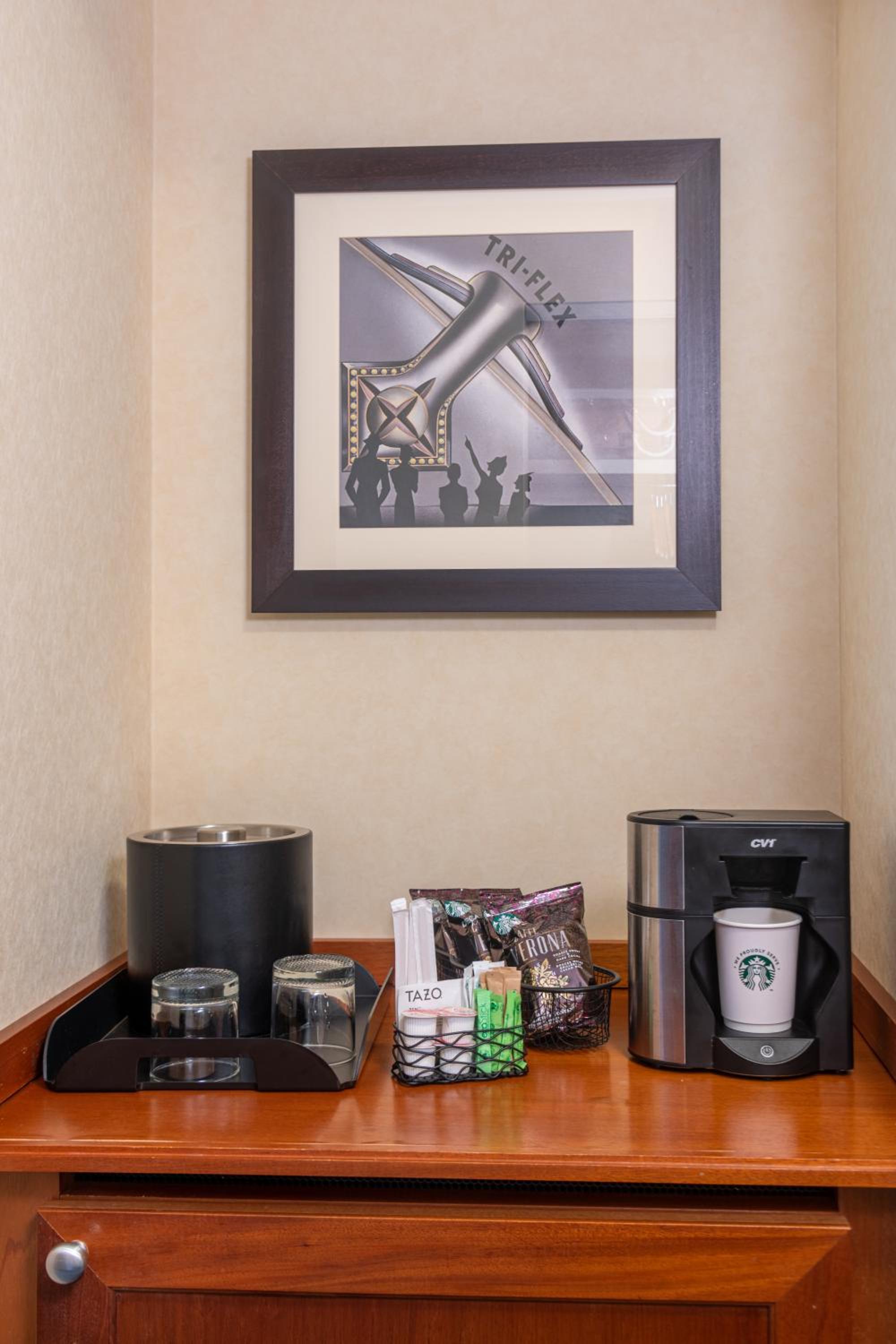 Deluxe Double or Twin Room photo 2
