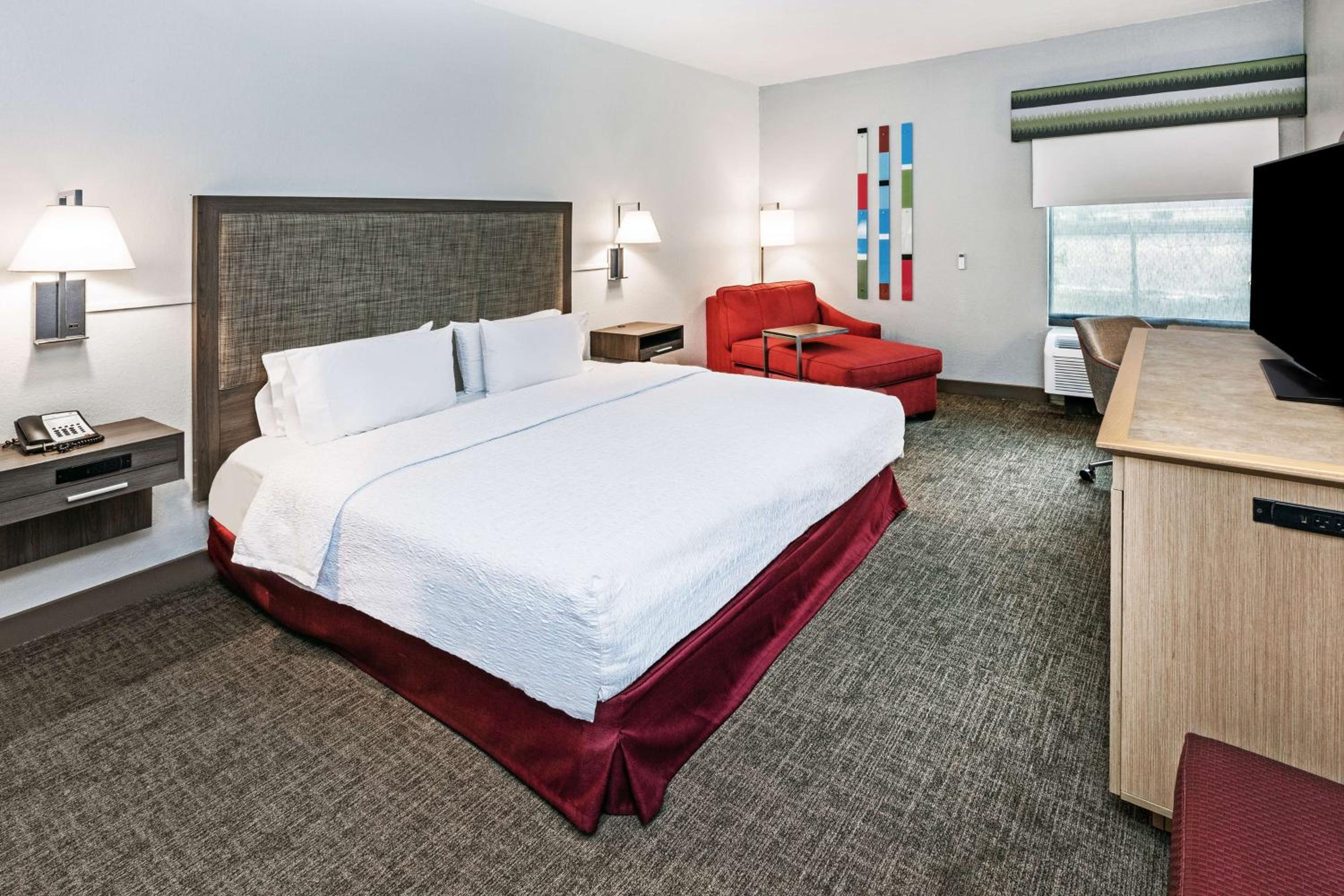King Room Mobility and Hearing Access/Non-Smoking - Photo 6