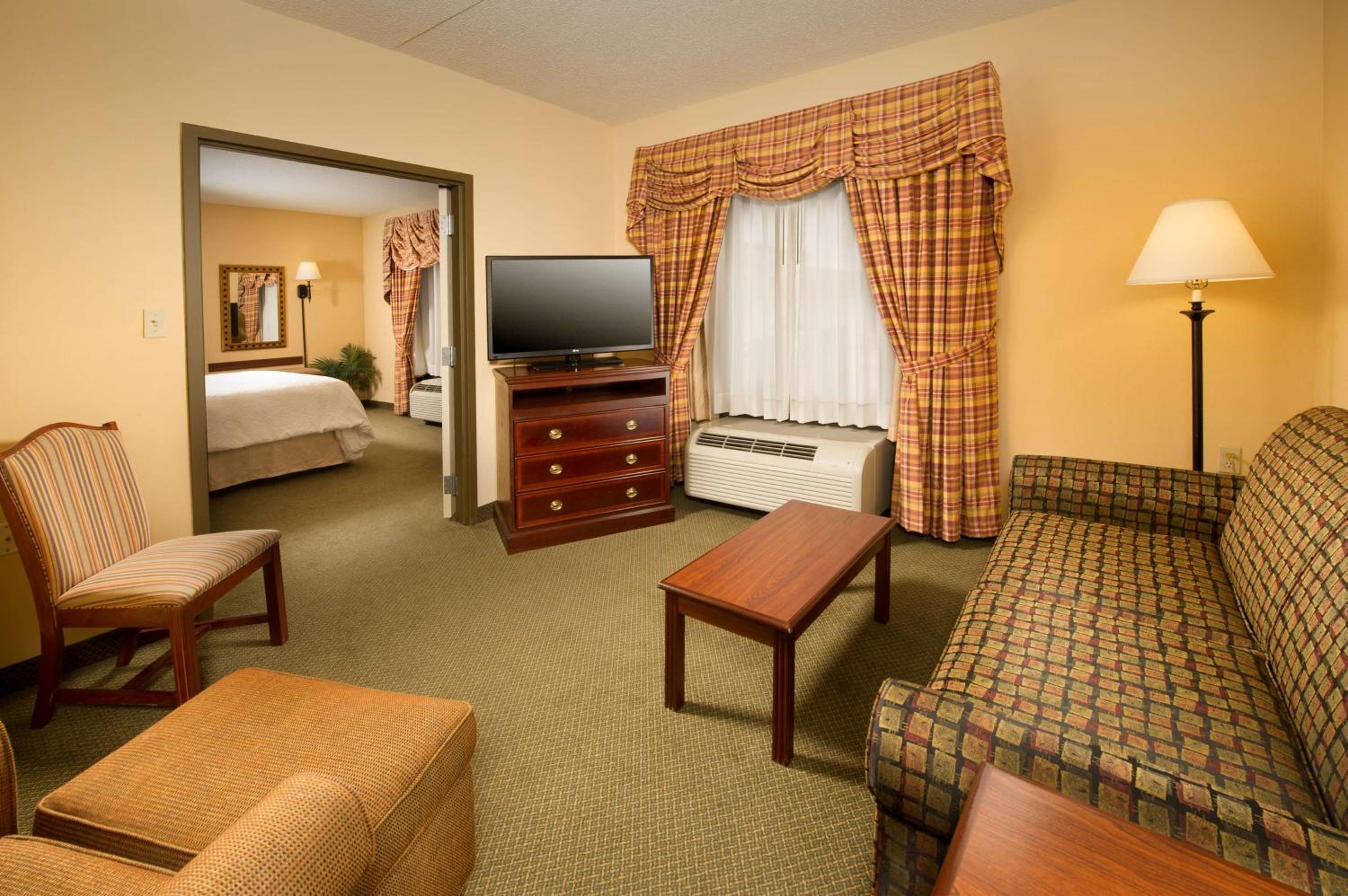 One-Bedroom King Suite - Non-Smoking - Photo 5