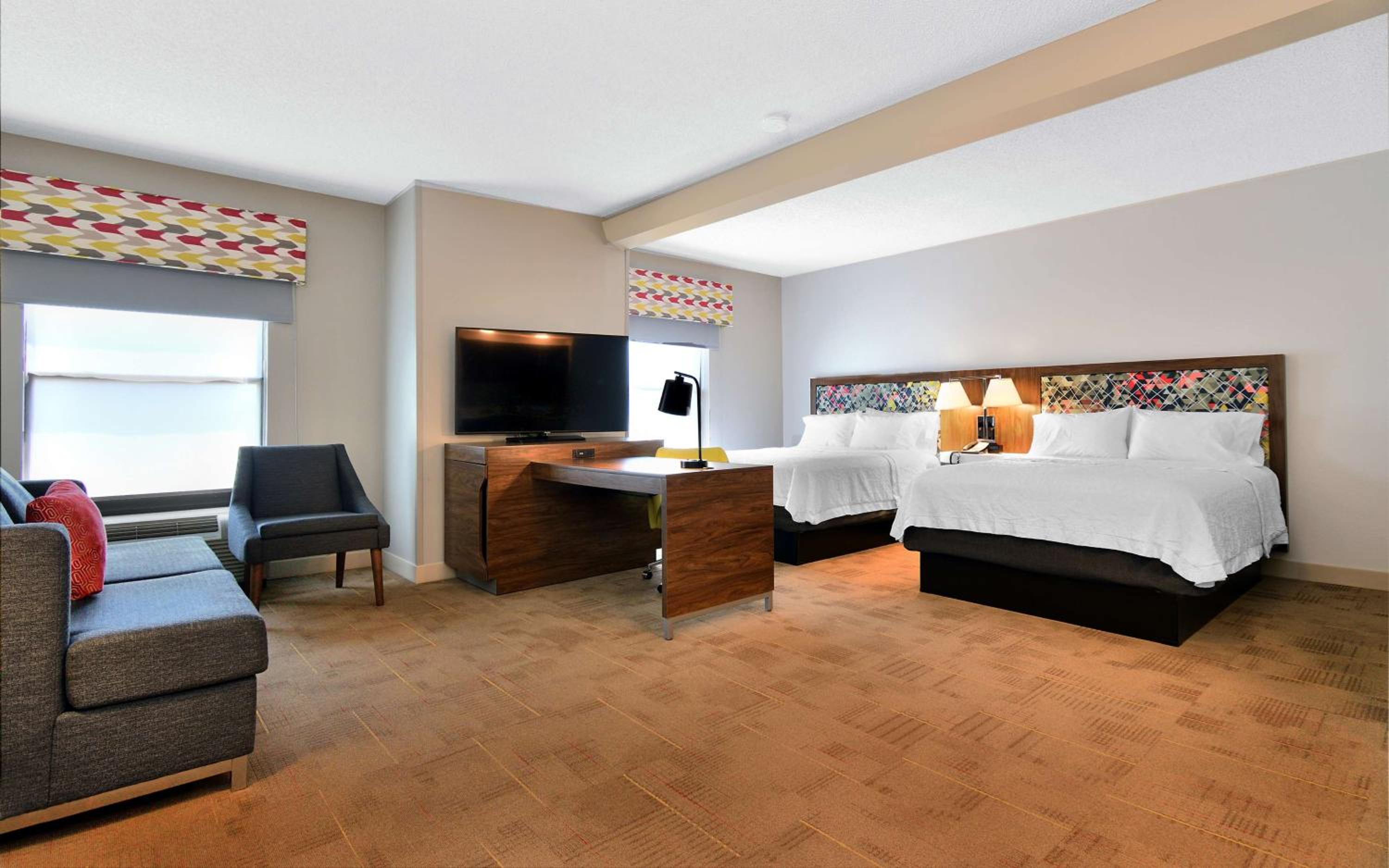 Queen Suite with Two Queen Beds - Photo 1