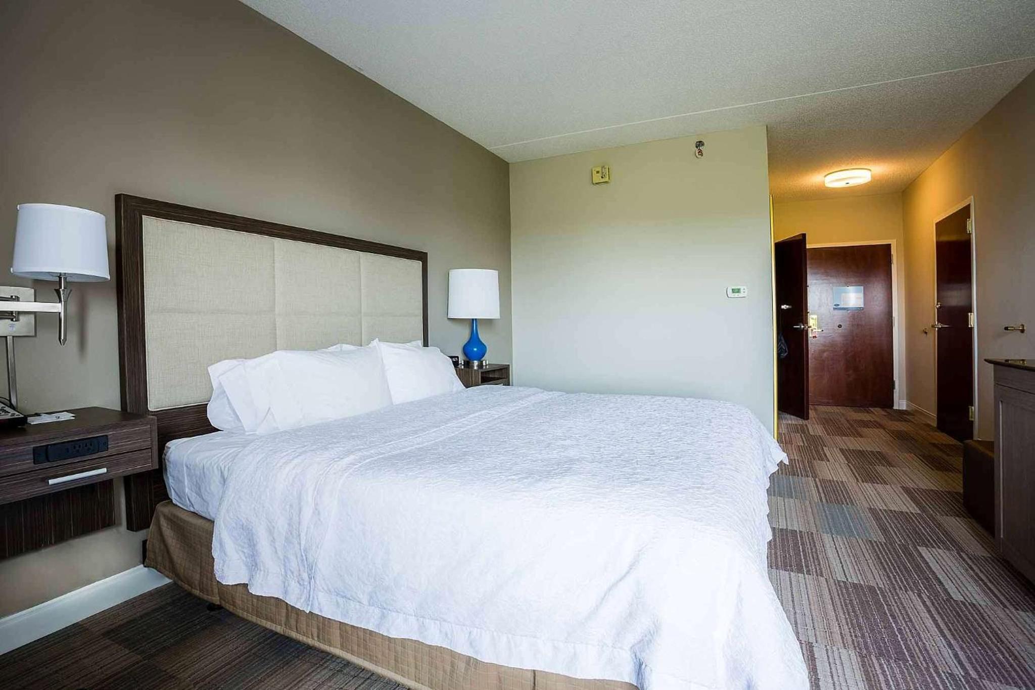 King Room - Mobility Access/Non-Smoking - Photo 4