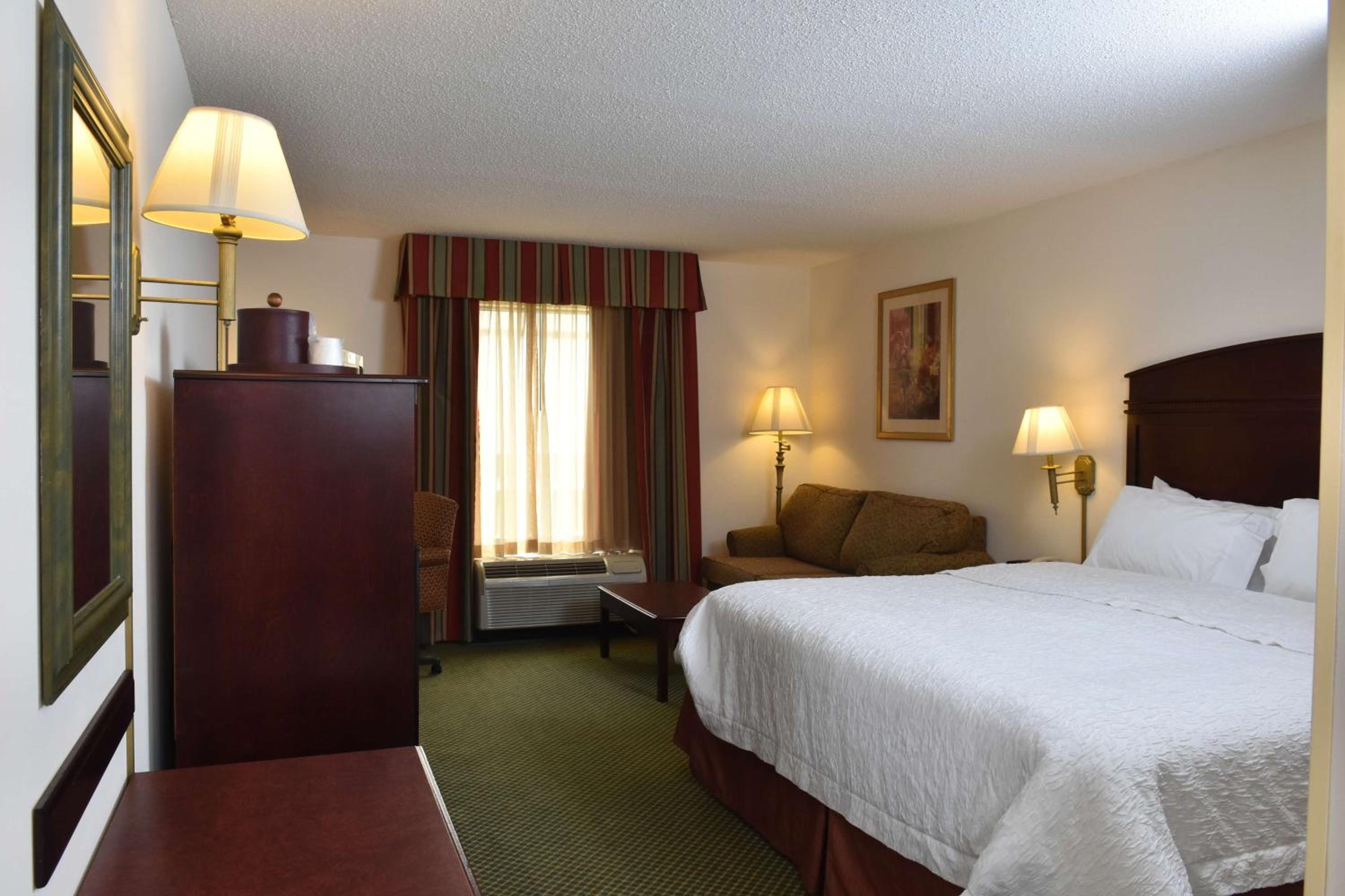 King Room - Mobility Access/Non-Smoking - Photo 1