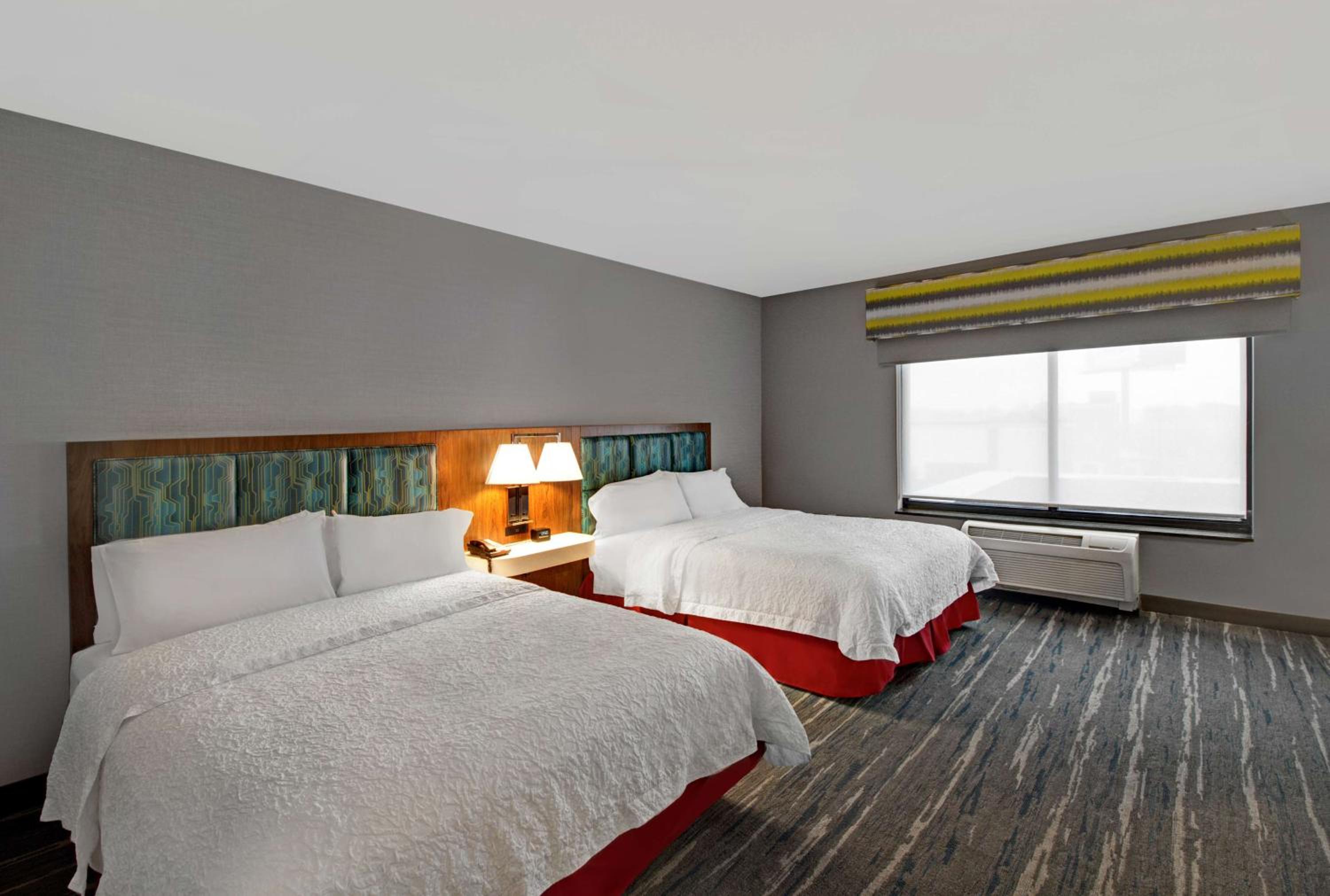 Queen Room with Two Queen Beds - Mobility and Hearing Access/Non-Smoking - Photo 2
