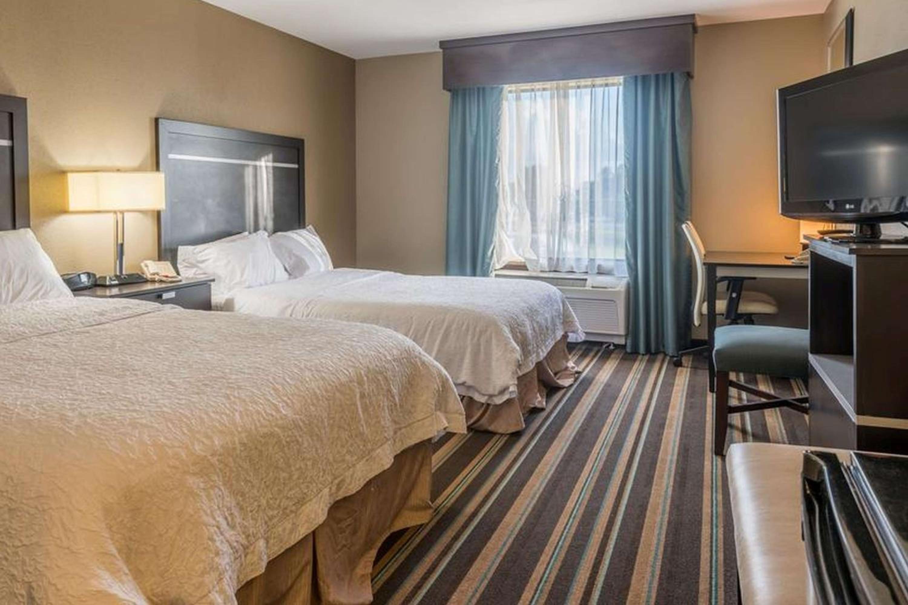 Queen Room with Two Queen Beds - Hearing Access/Non-Smoking - Photo 1