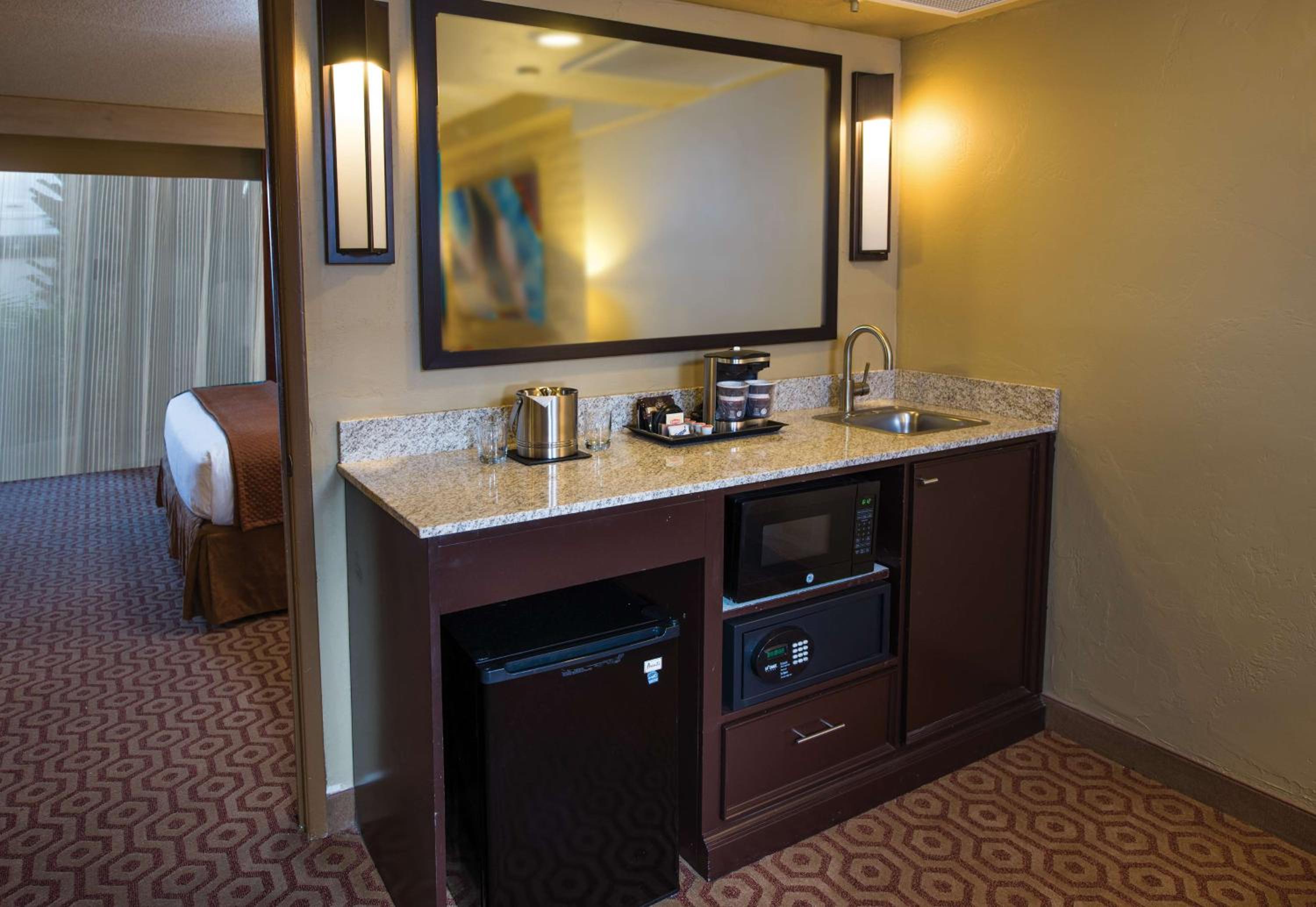 King Suite - Photo 6