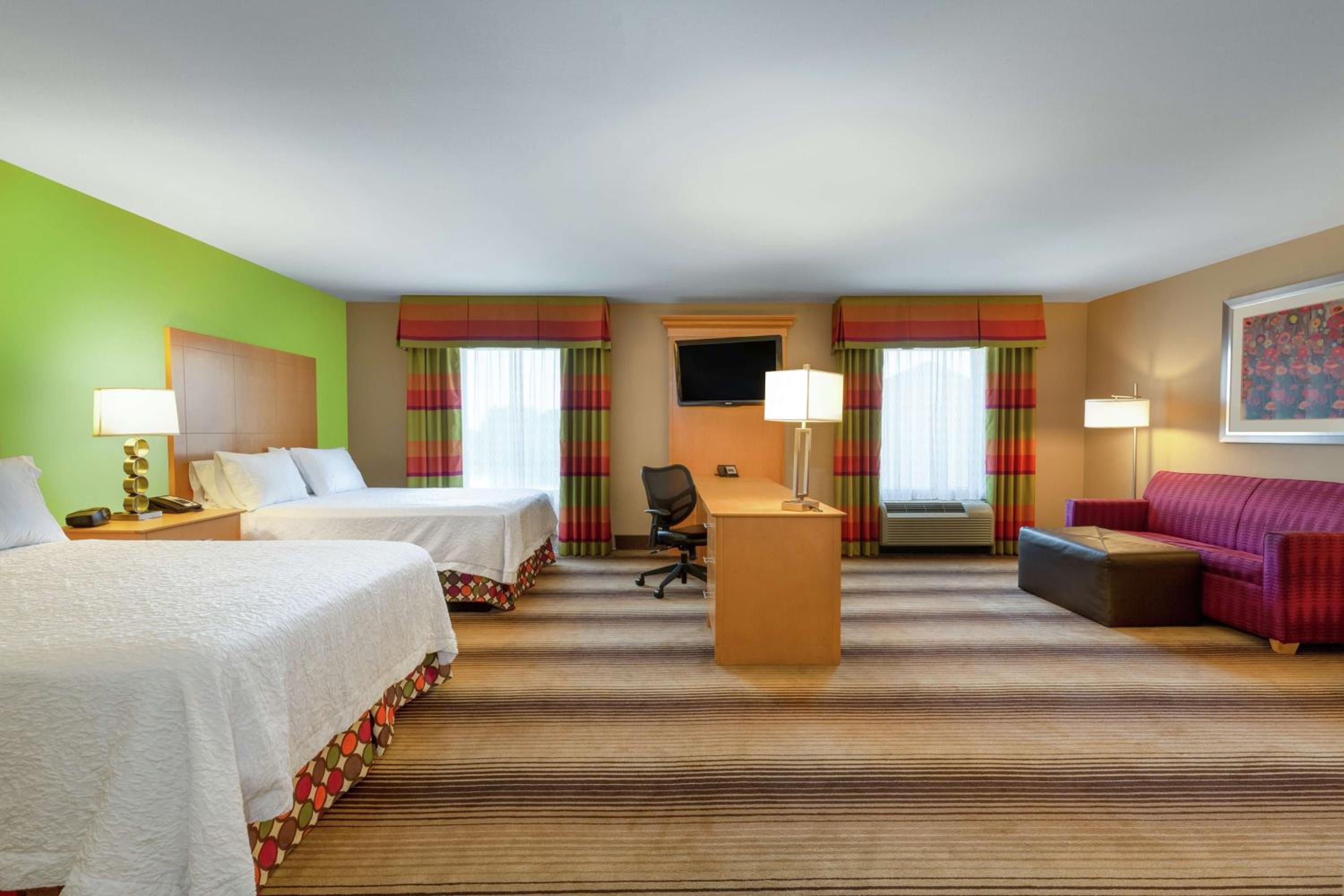 Queen Studio Suite with Two Queen Beds - Non-Smoking photo 1
