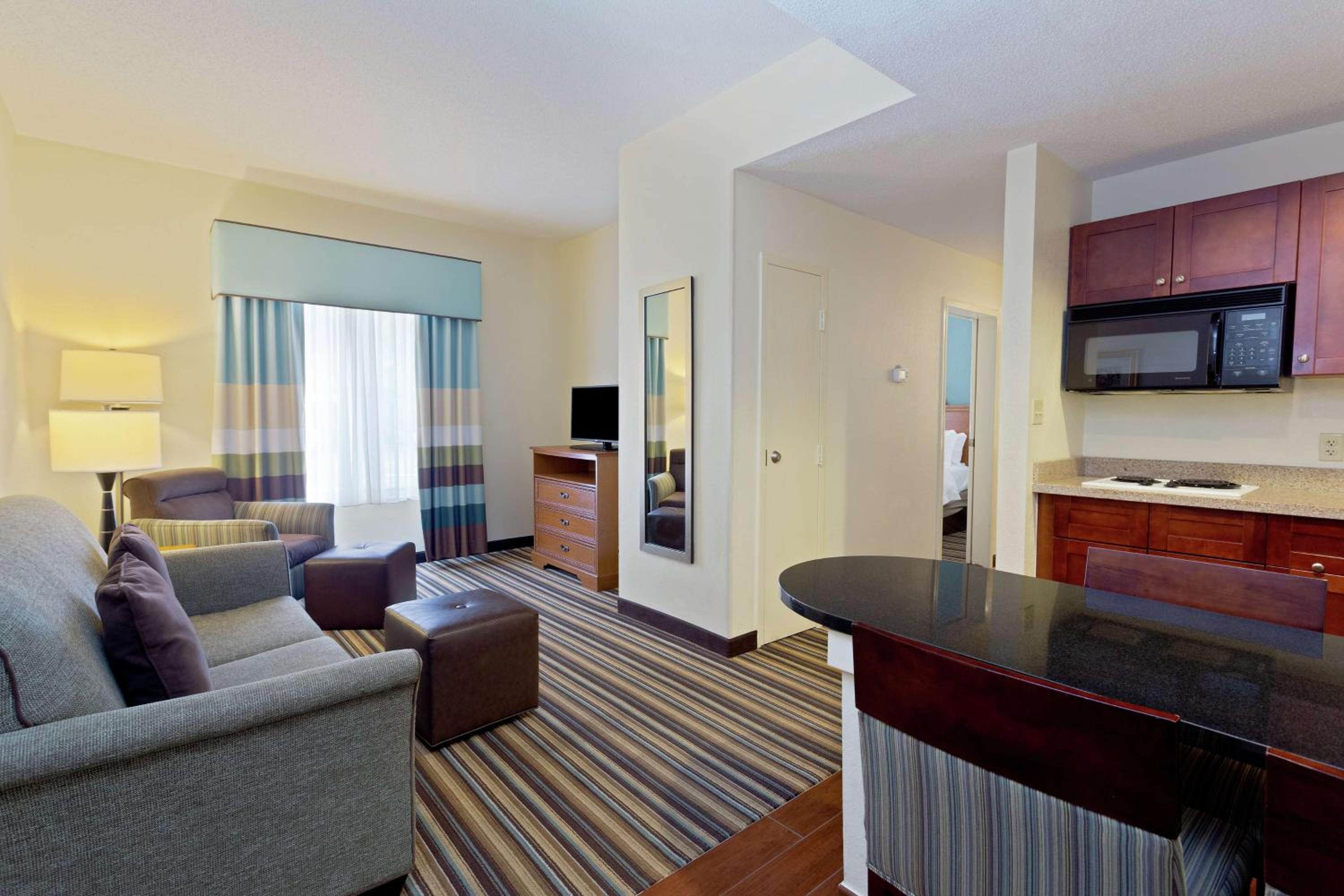 Double Suite - Non-Smoking - Photo 4