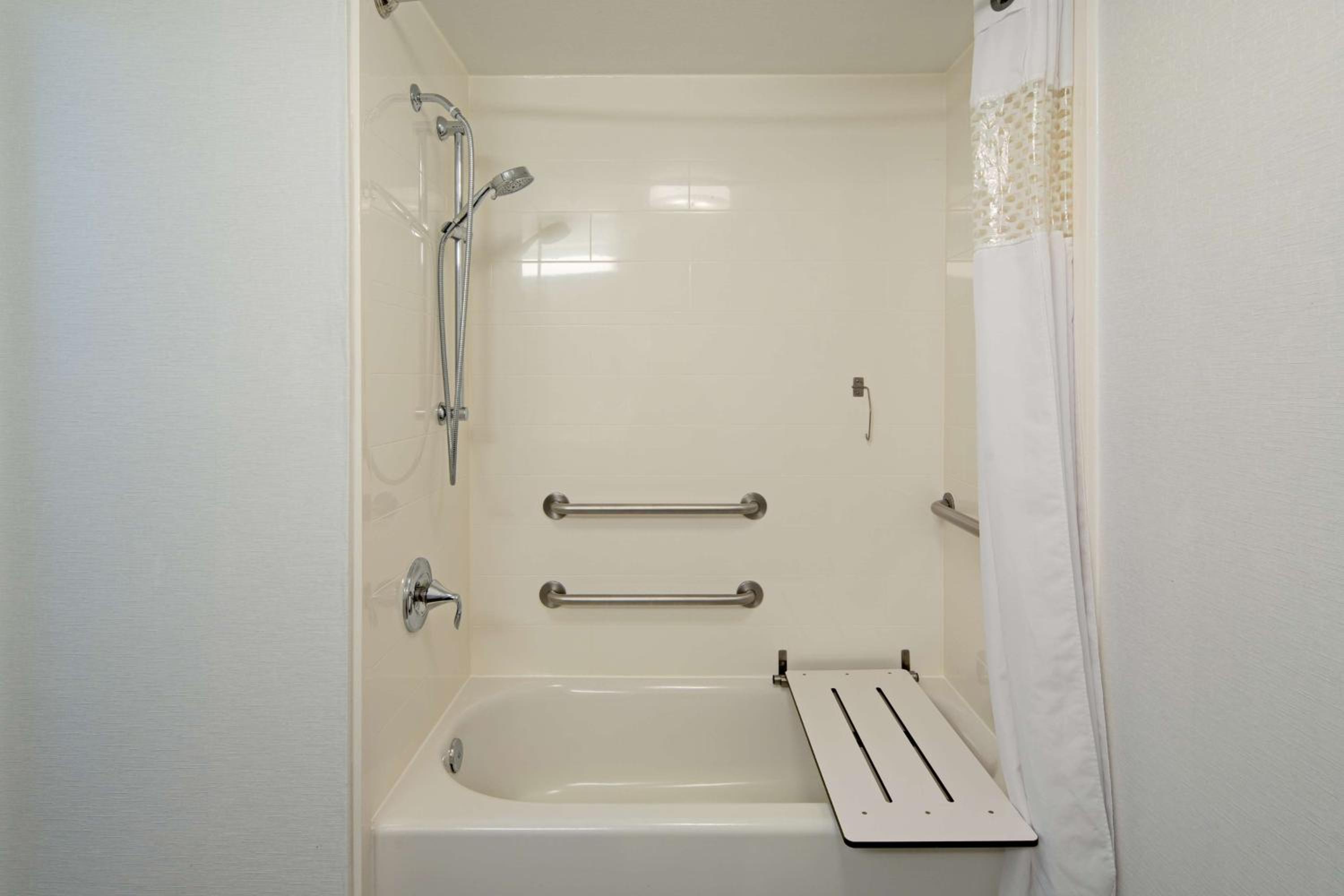 Double Room with Two Double Beds - Non-Smoking - Photo 5