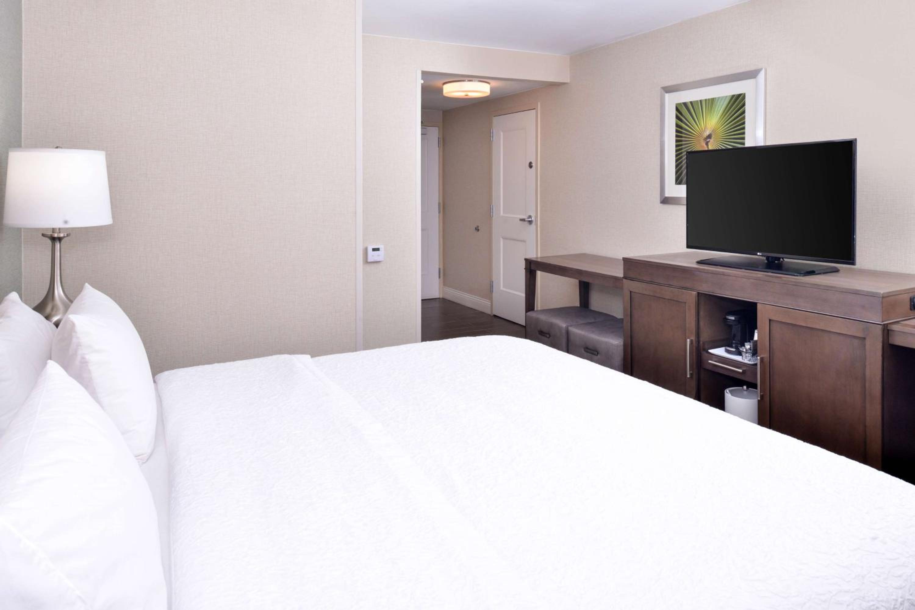 King Room - Mobility Access/Non-Smoking - Photo 4