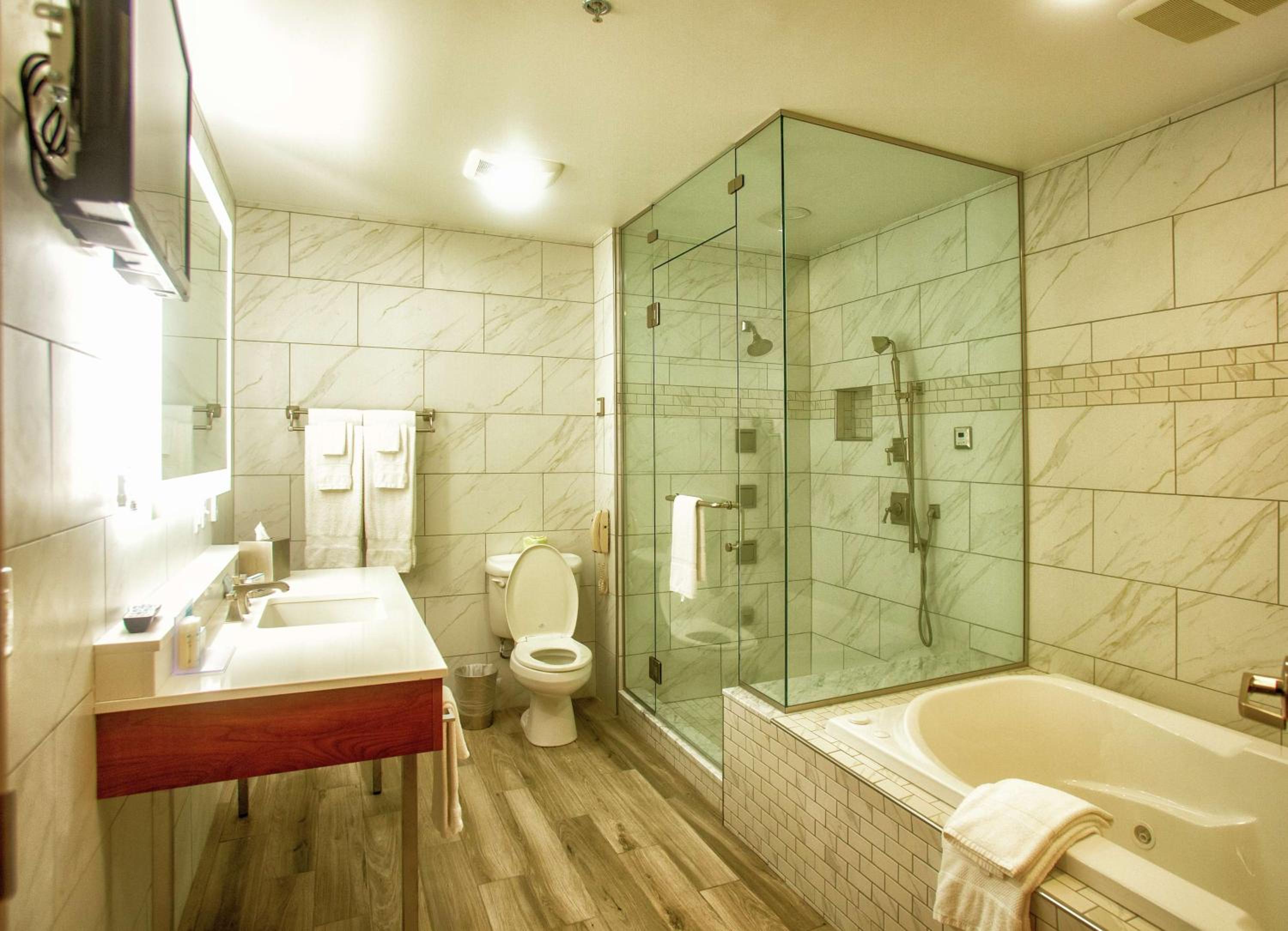 King Studio with Spa Bath - Non-Smoking - Photo 2