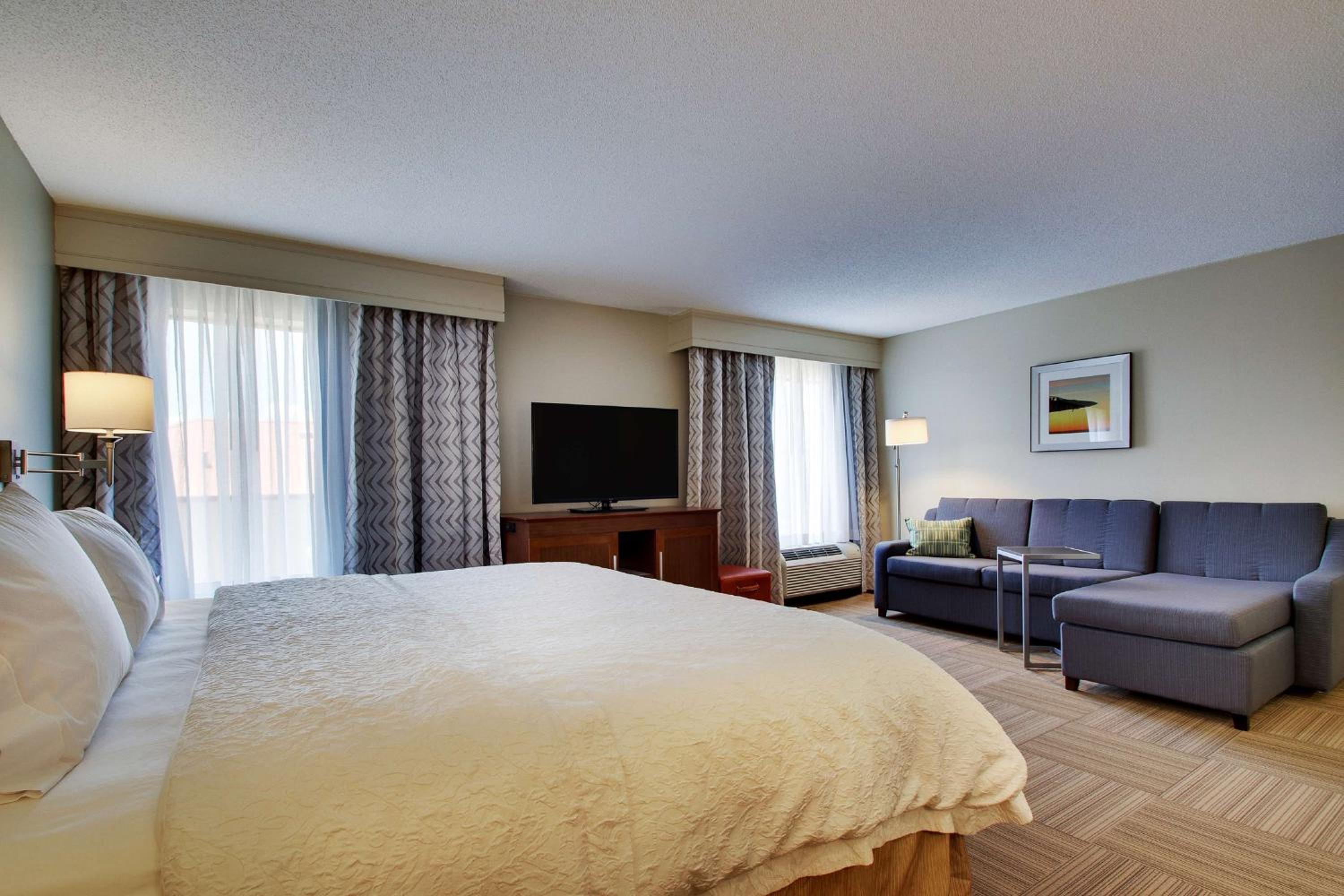 King Studio Suite - Non-Smoking - Photo 2