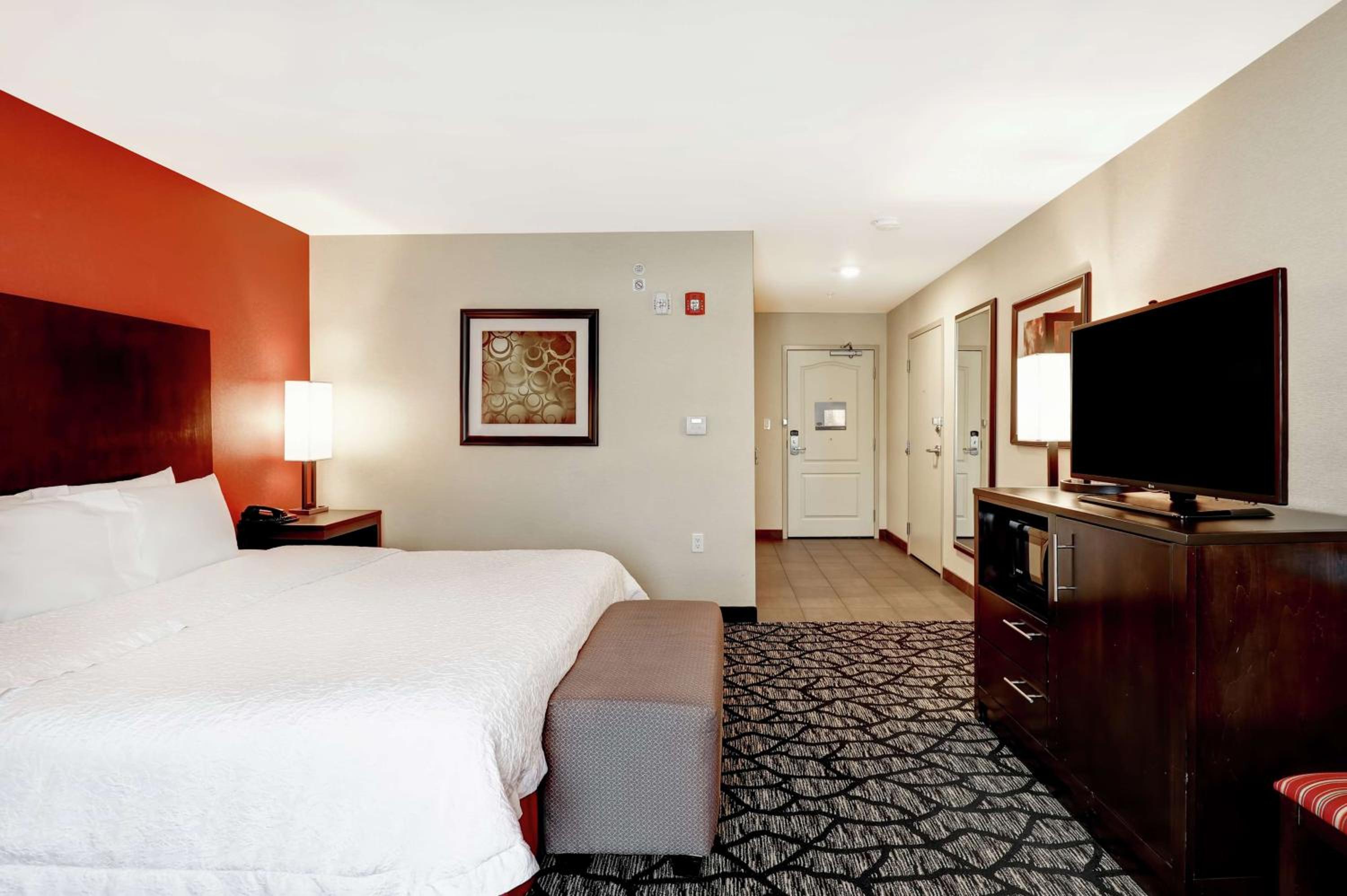 King Room - Mobility Access/Non-Smoking photo 2